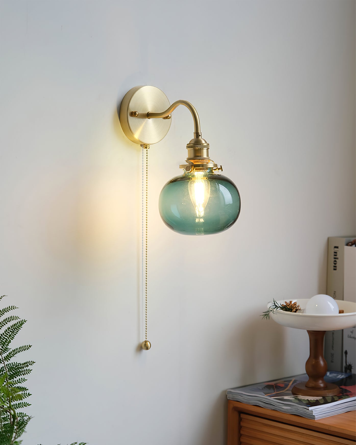 Wingbo Glass Wall Lamp - Lumpaz