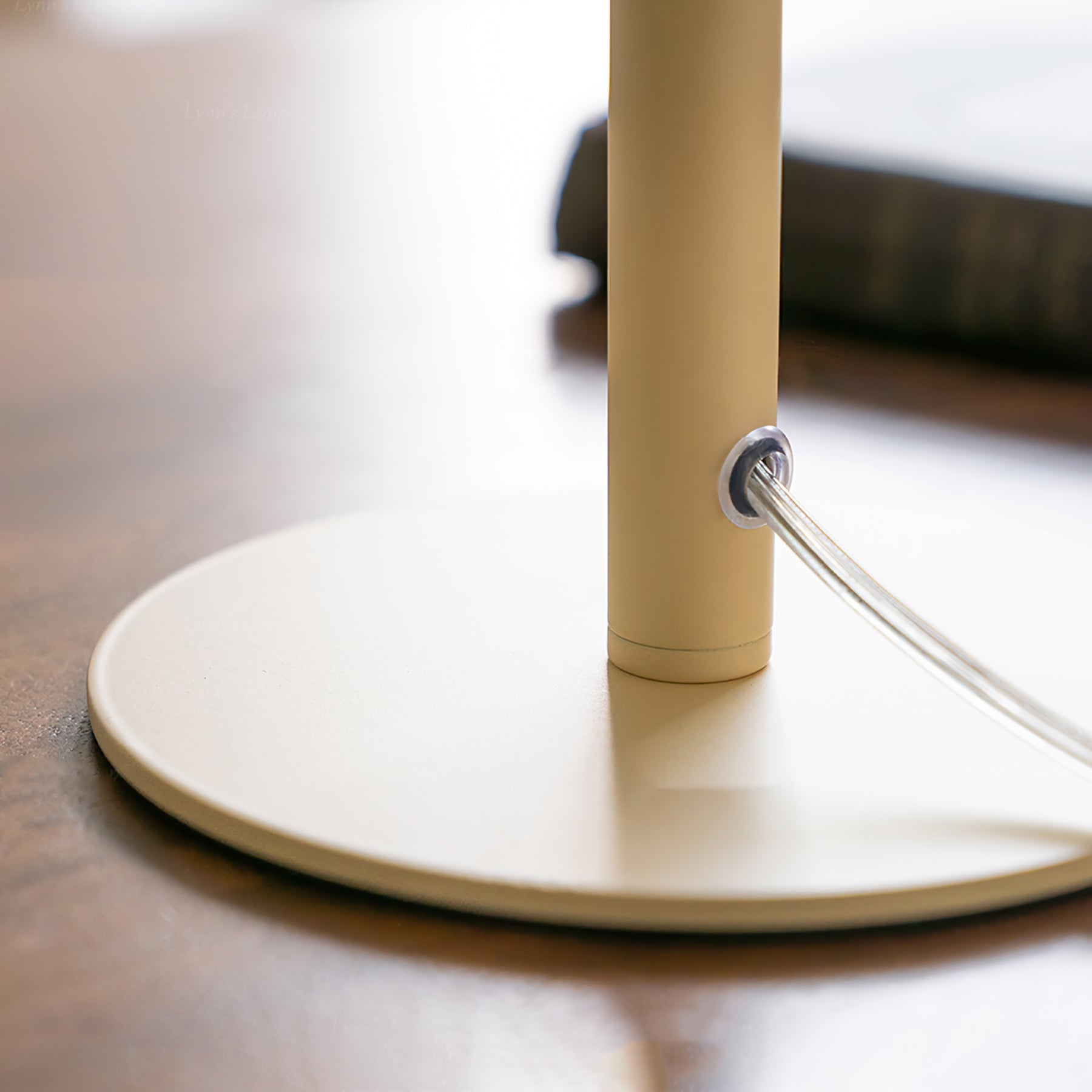 Valencia Table Lamp - Lumpaz