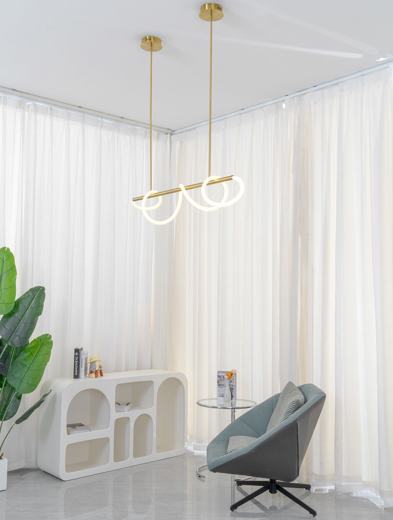 Serpentine Glow Gold Chandelier - Lumpaz