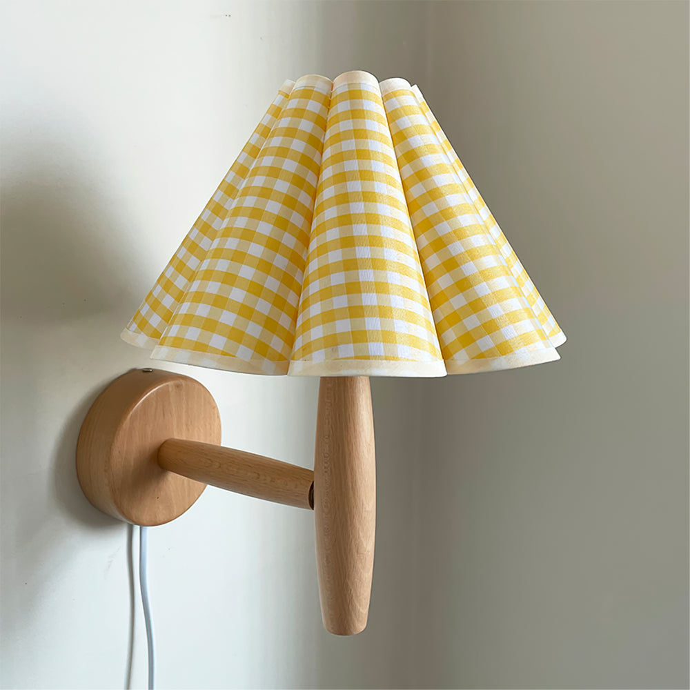 Vintage Fluted Plug In Wall Lamp - Lumpaz