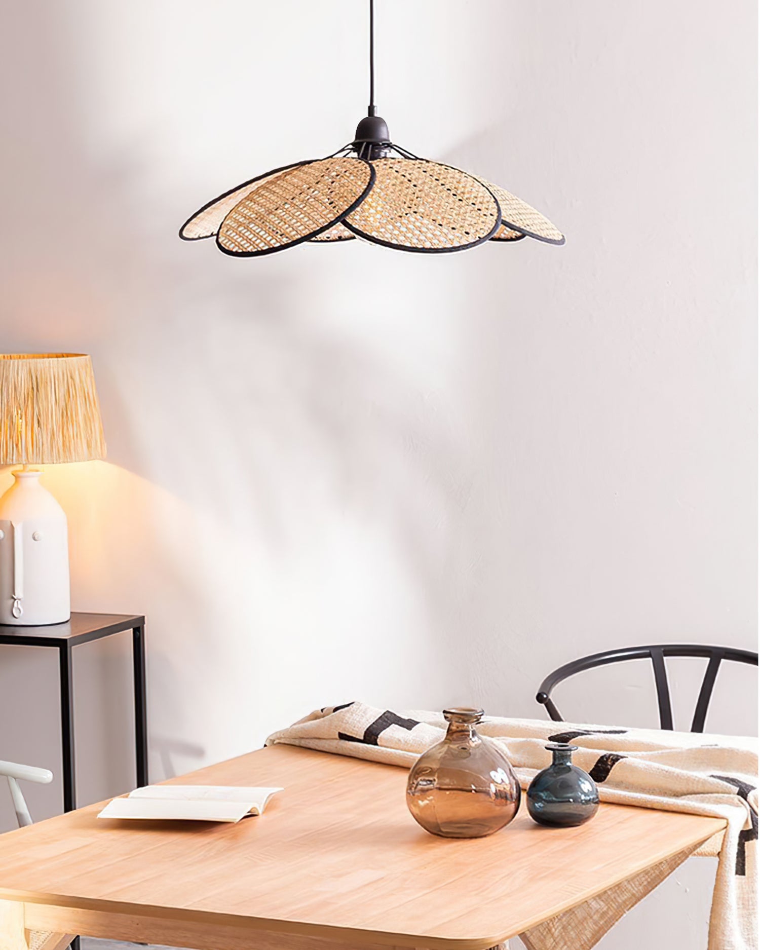 Campbell Rattan Pendant Lamp - Lumpaz
