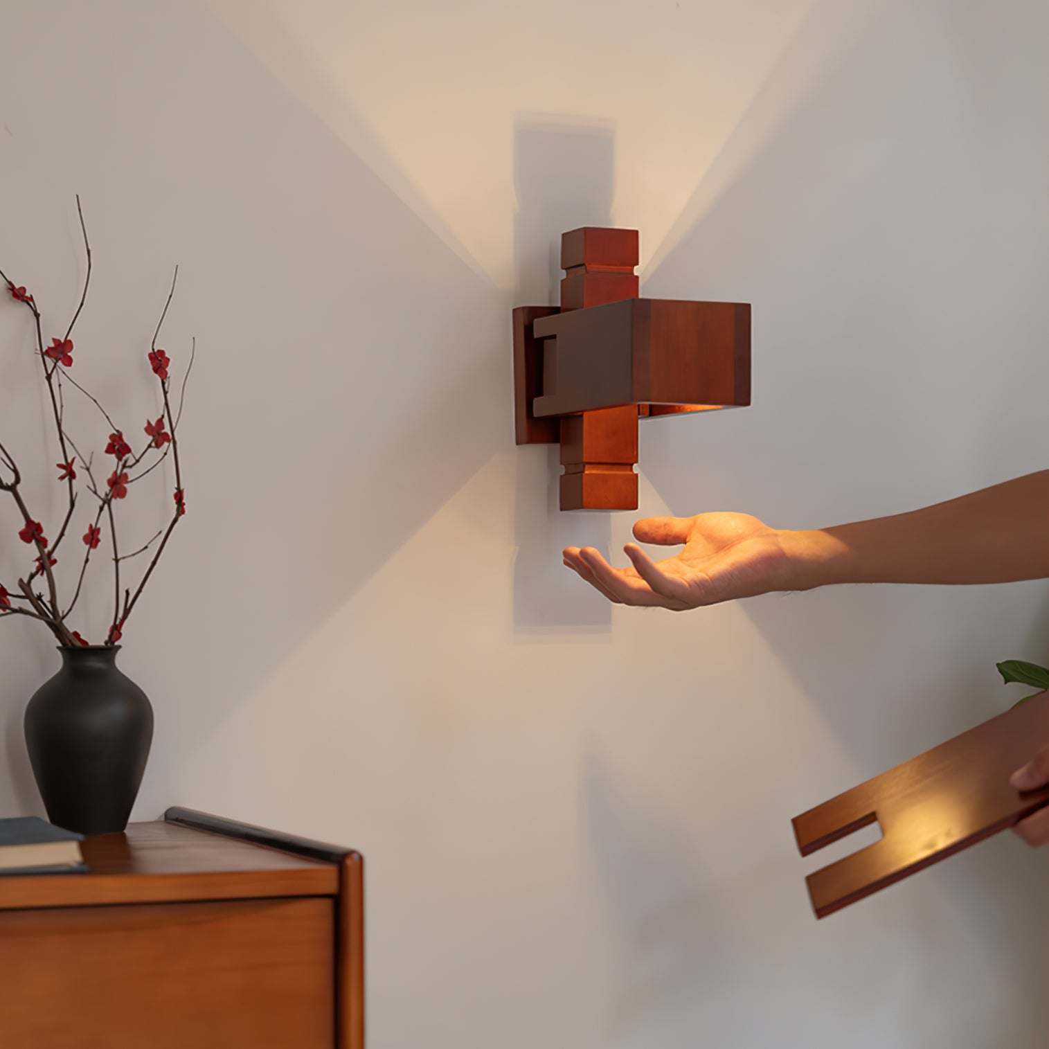 Taliesin Wall Lamp - Lumpaz