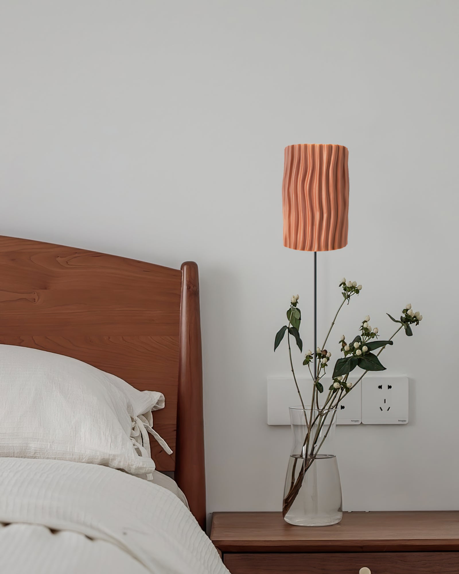 Pleated Resin Plug In Wall Lamp - Lumpaz