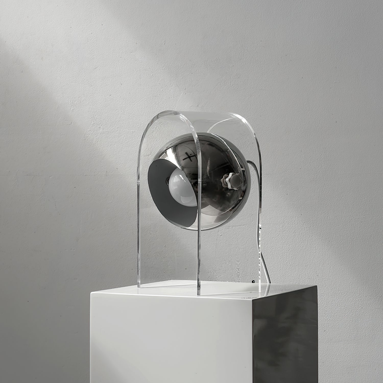 Insta Sensorette Table Lamp - Lumpaz