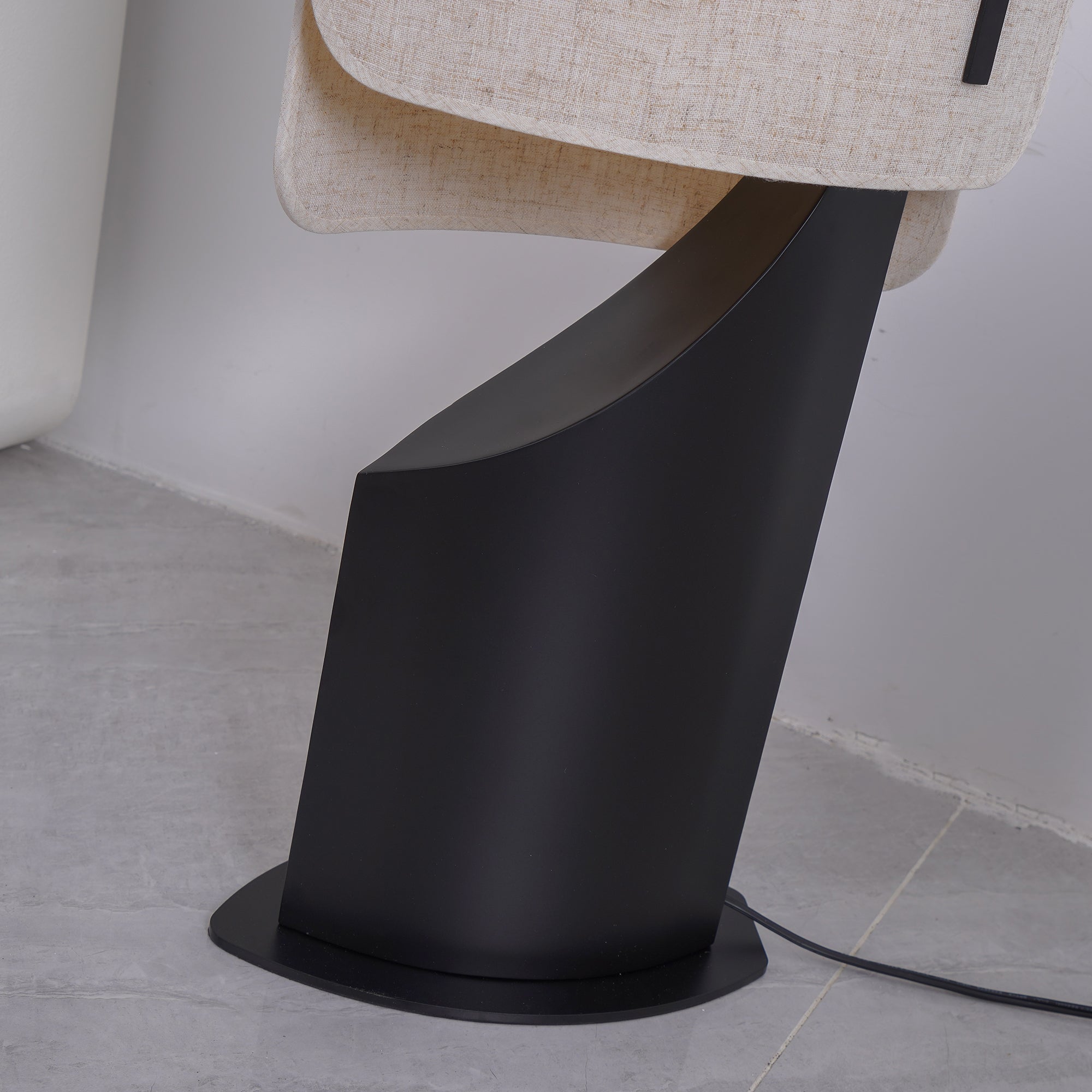Barrier Linen Floor Lamp - Lumpaz