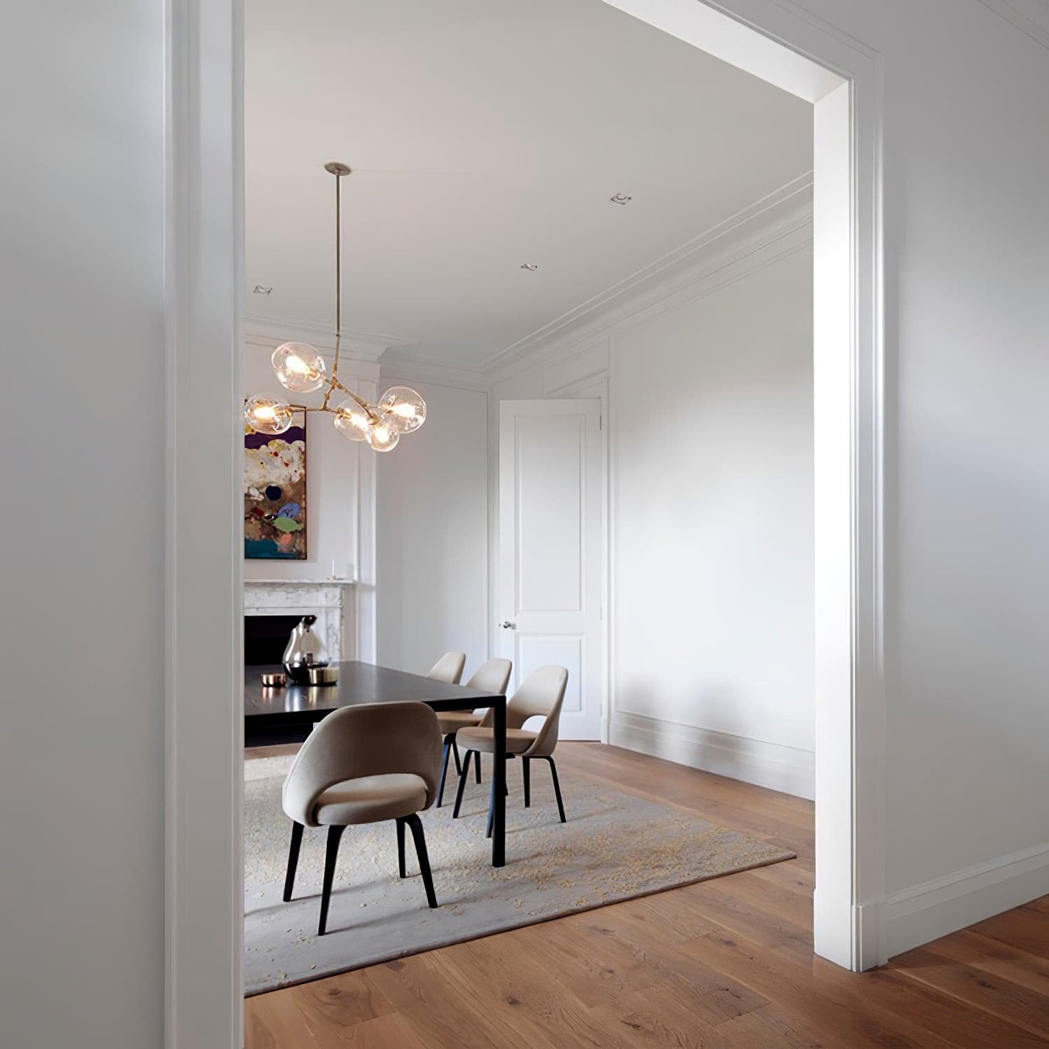 Perry Globe Vertical Chandelier - Lumpaz