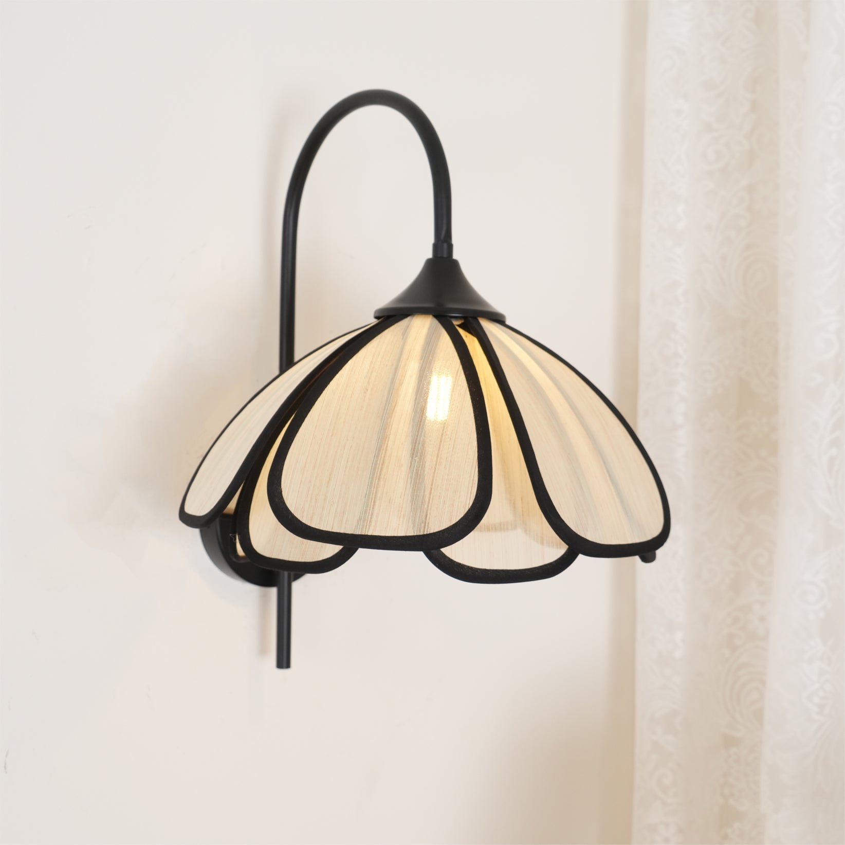 Okai Wall Lamp - Lumpaz
