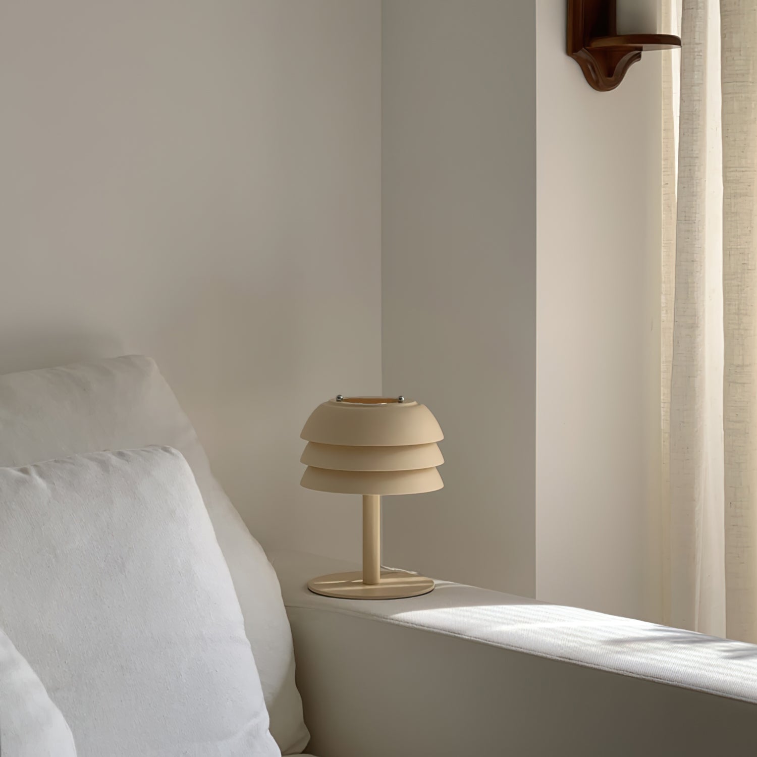 Valencia Table Lamp - Lumpaz