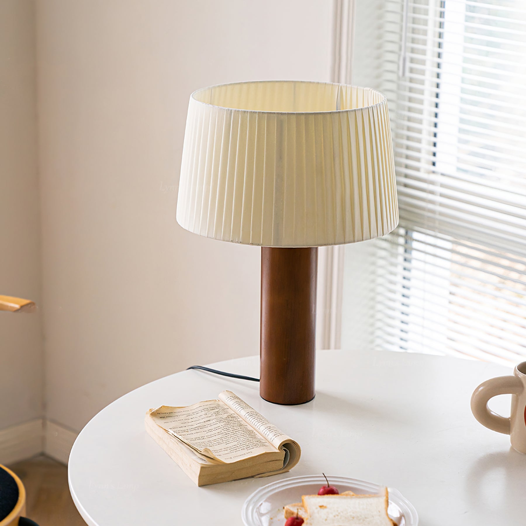 Gallissa Table Lamp - Lumpaz