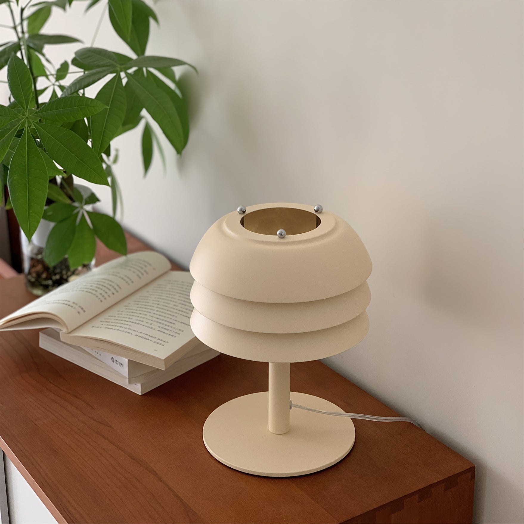 Valencia Table Lamp - Lumpaz