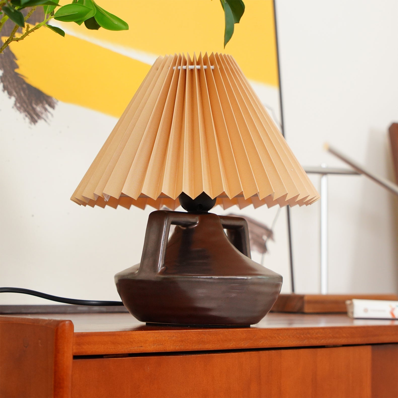 Navia Pleated Table Lamp - Lumpaz