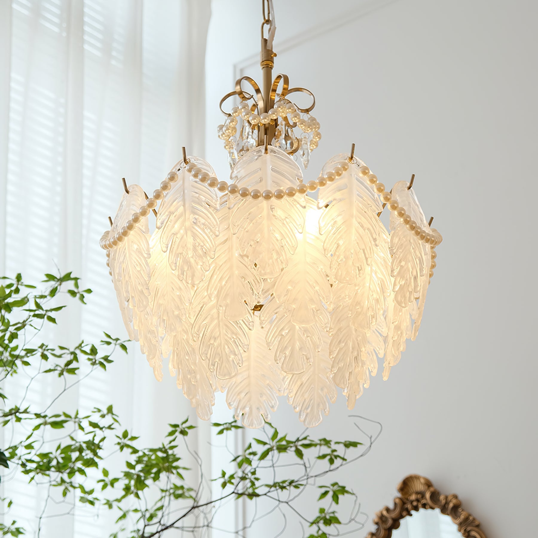 Feather Glass Chandelier - Lumpaz