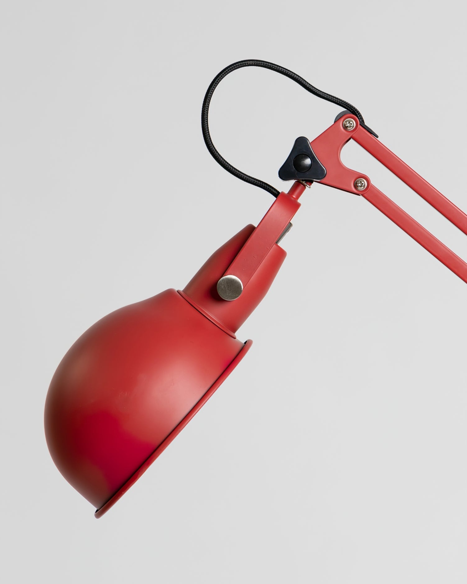 Kaiser Red Floor Lamp - Lumpaz