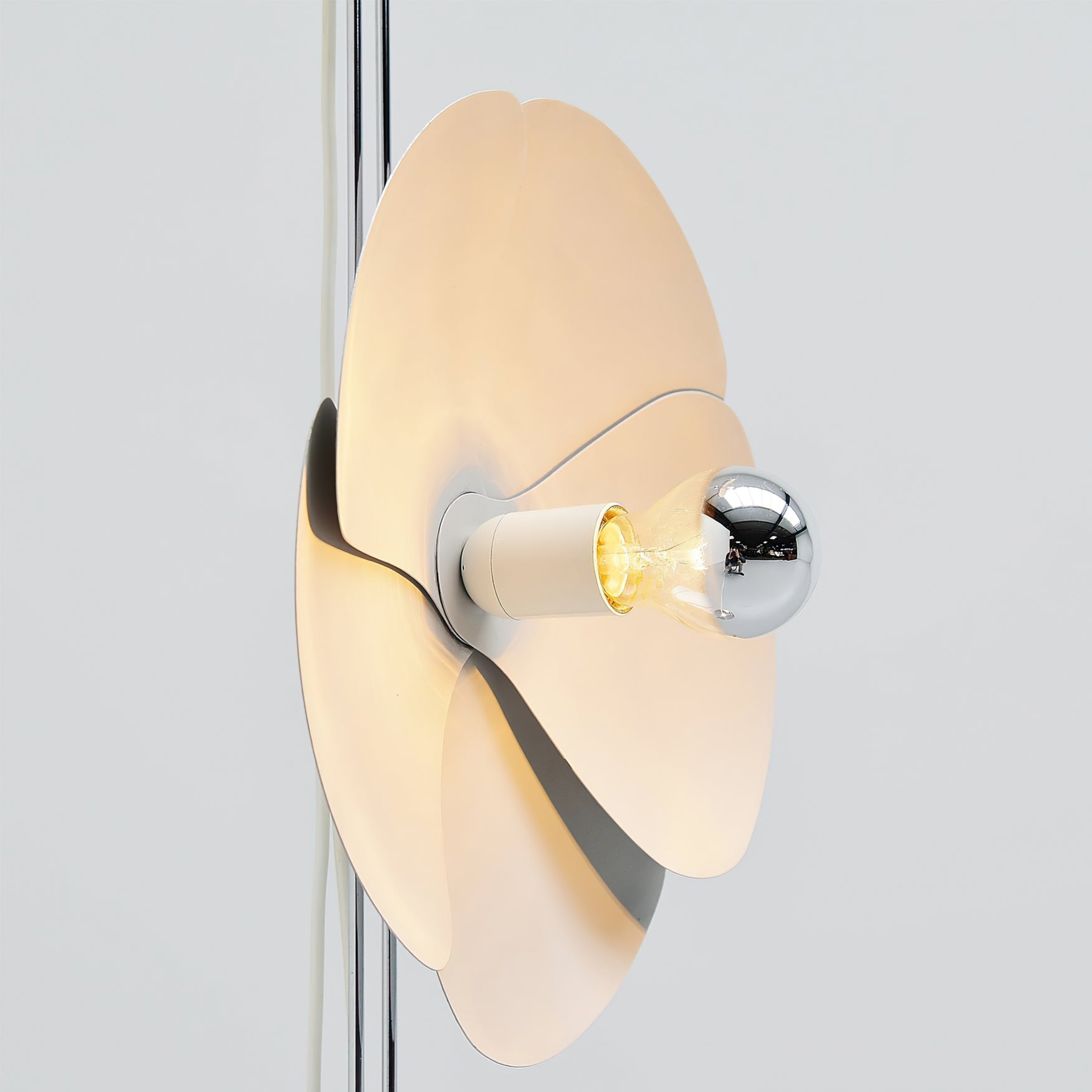 Flower Silver Floor Lamp - Lumpaz