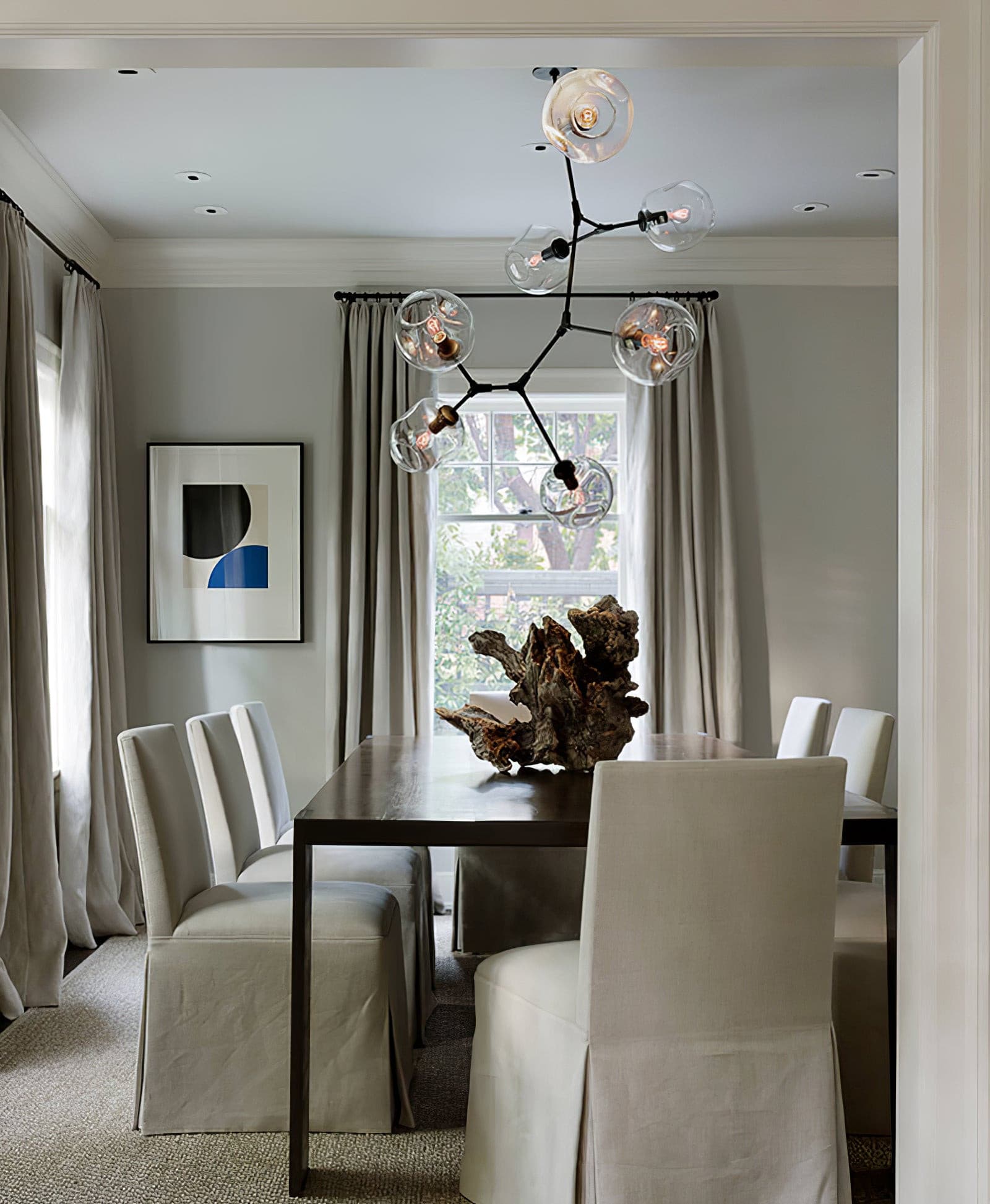 Perry Globe Vertical Chandelier - Lumpaz