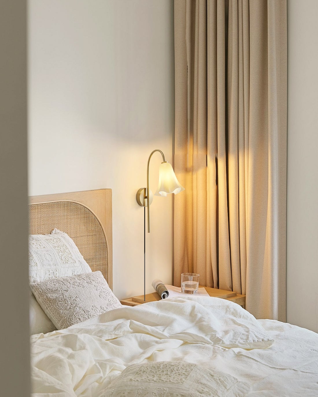 Flora Plug In Wall Lamp - Lumpaz