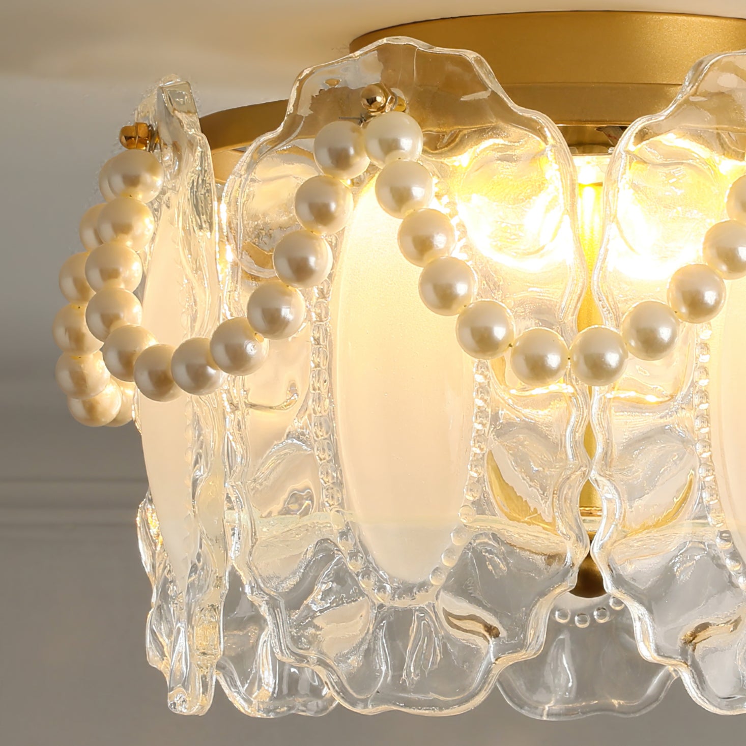 Petal Pearl Ceiling Light - Lumpaz
