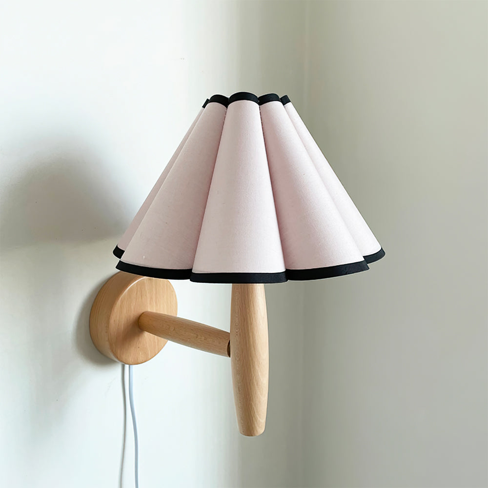 Vintage Fluted Plug In Wall Lamp - Lumpaz