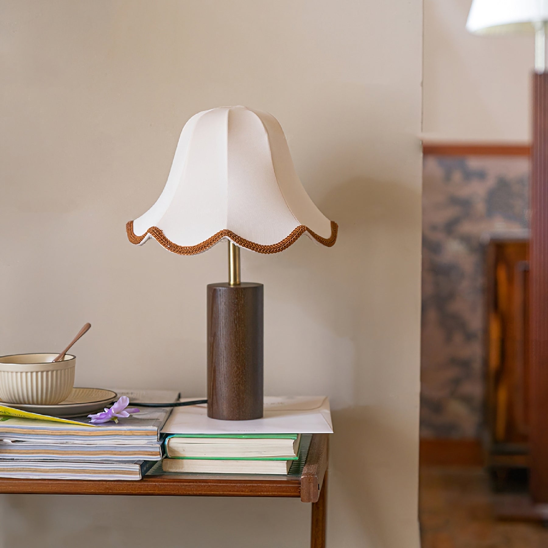 Danika Table Lamp - Lumpaz