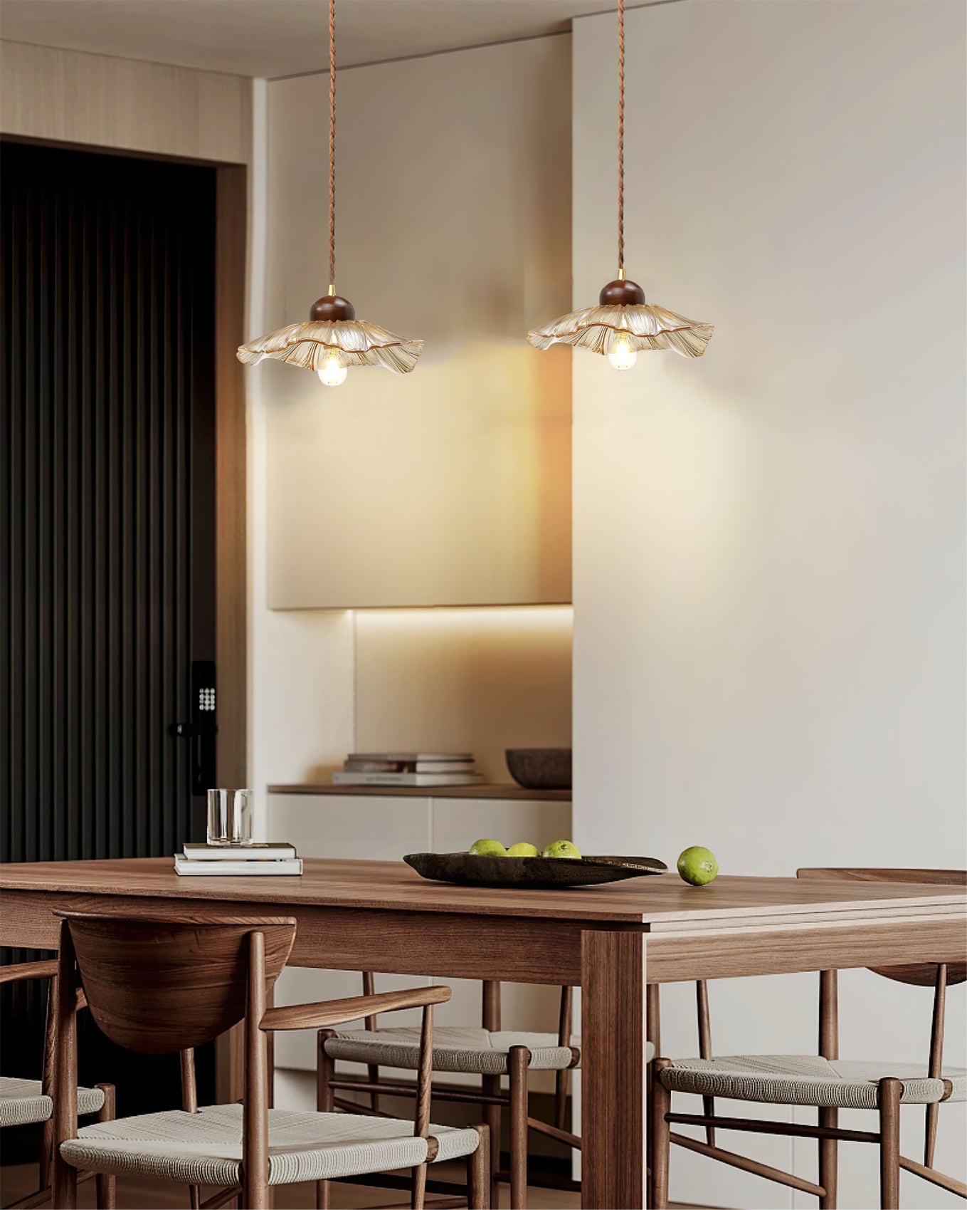 Scalloped Floral Pendant Lamp - Lumpaz