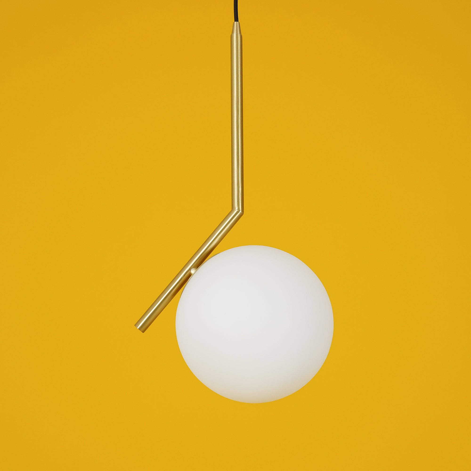 Corner Round Pendant Light - Lumpaz