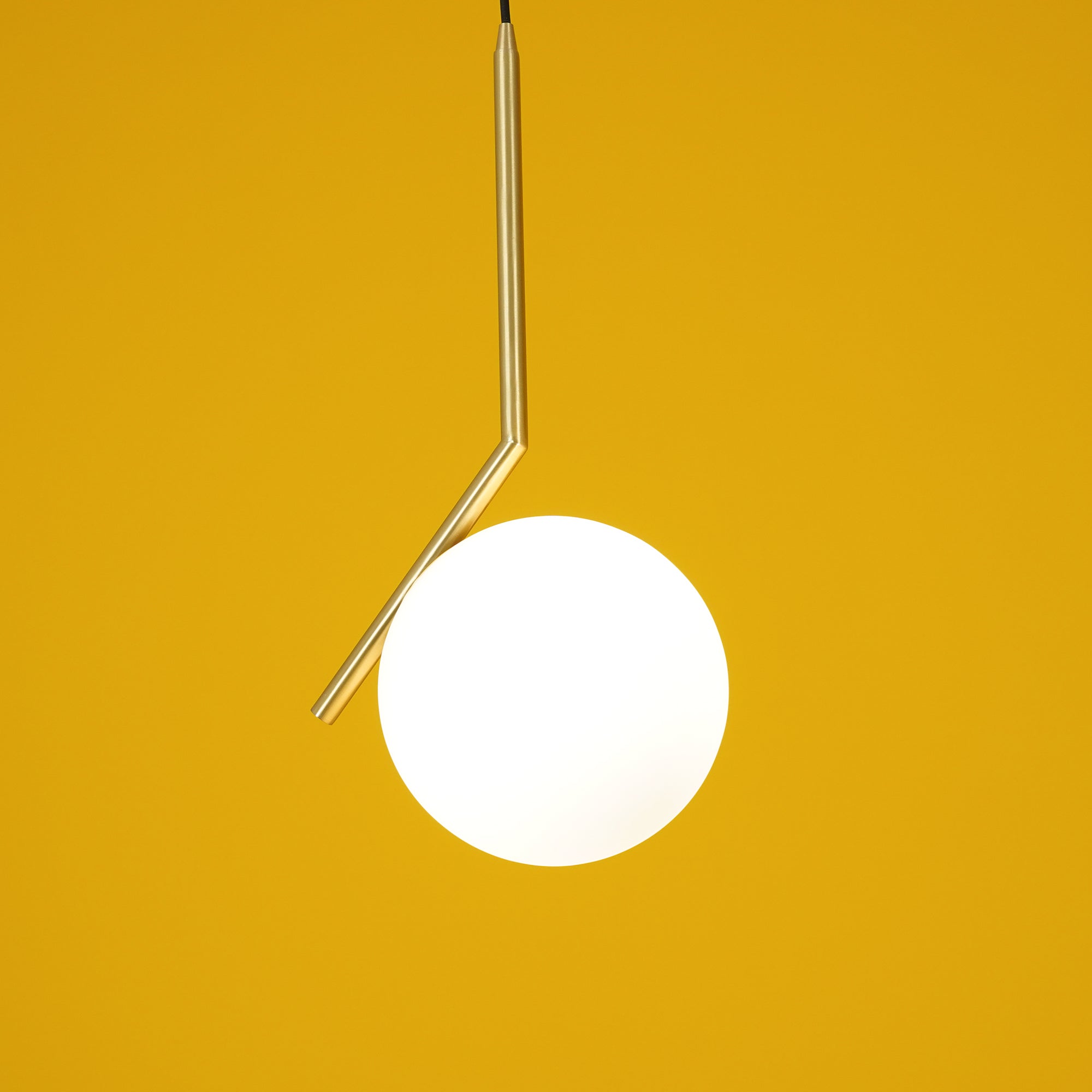 Corner Round Pendant Light - Lumpaz