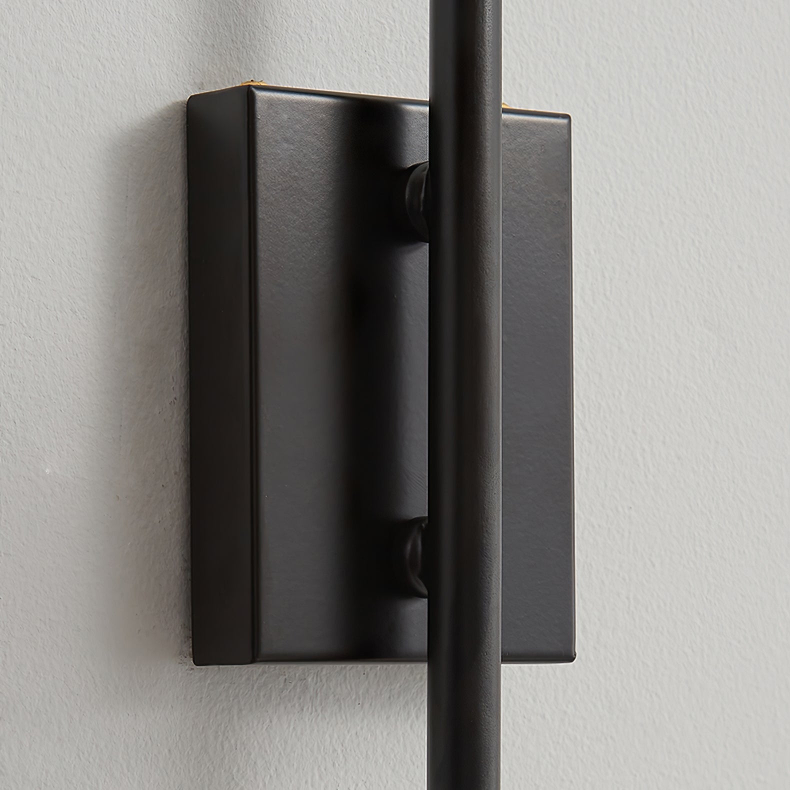Riankh Plug In Wall Lamp - Lumpaz