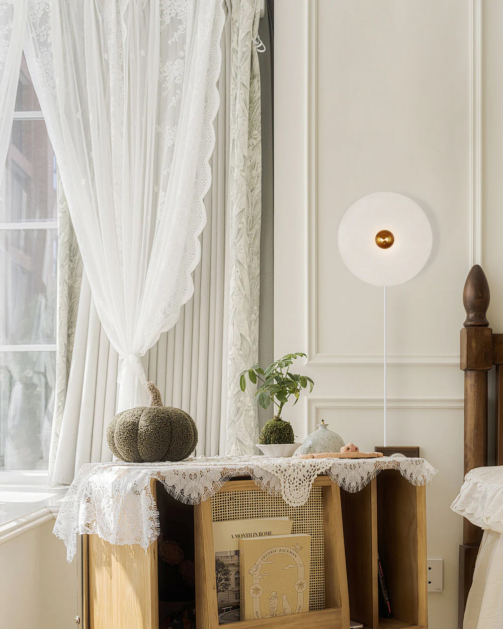 Round Alabaster Plug In Wall Lamp - Lumpaz