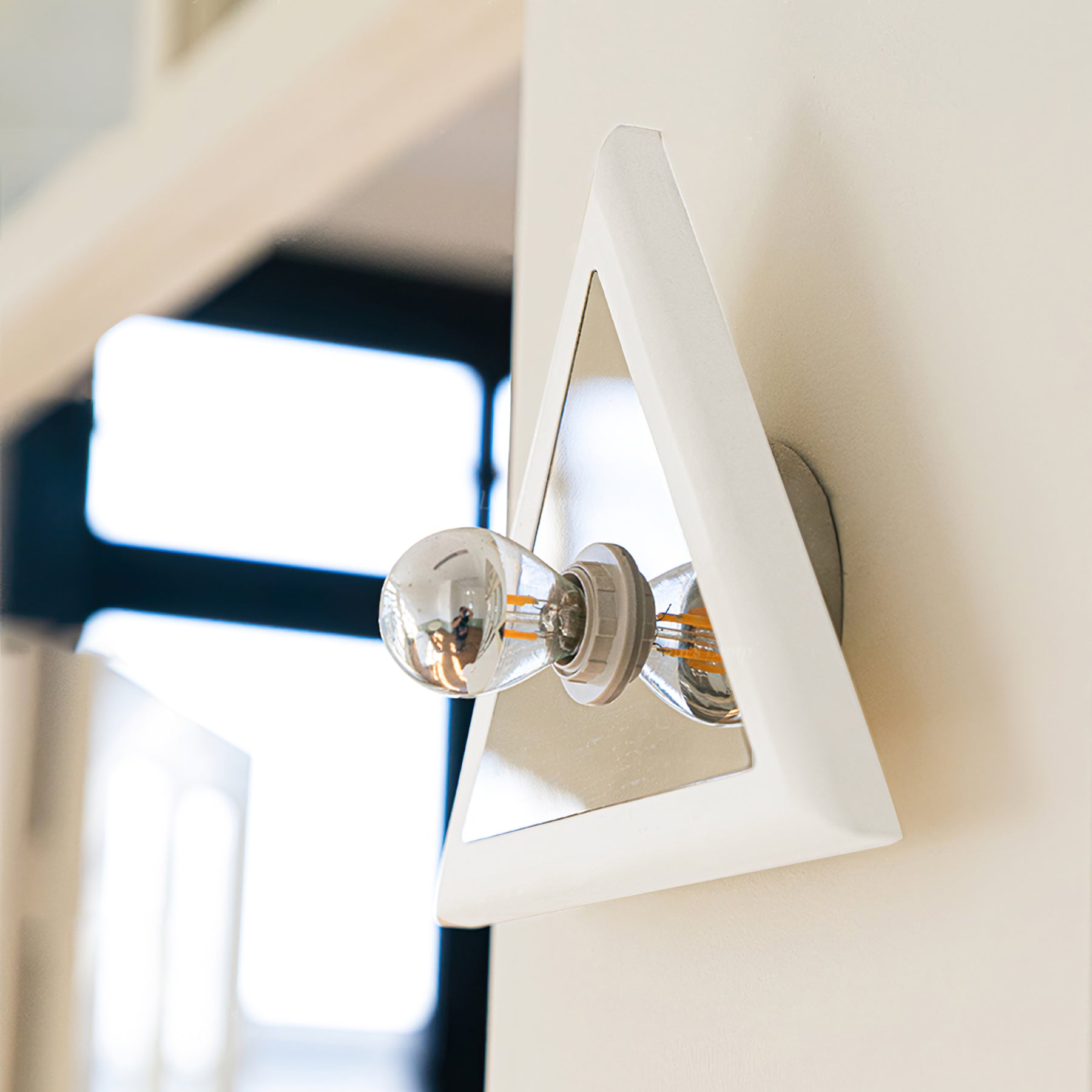 Prism Triangle Wall Lamp - Lumpaz