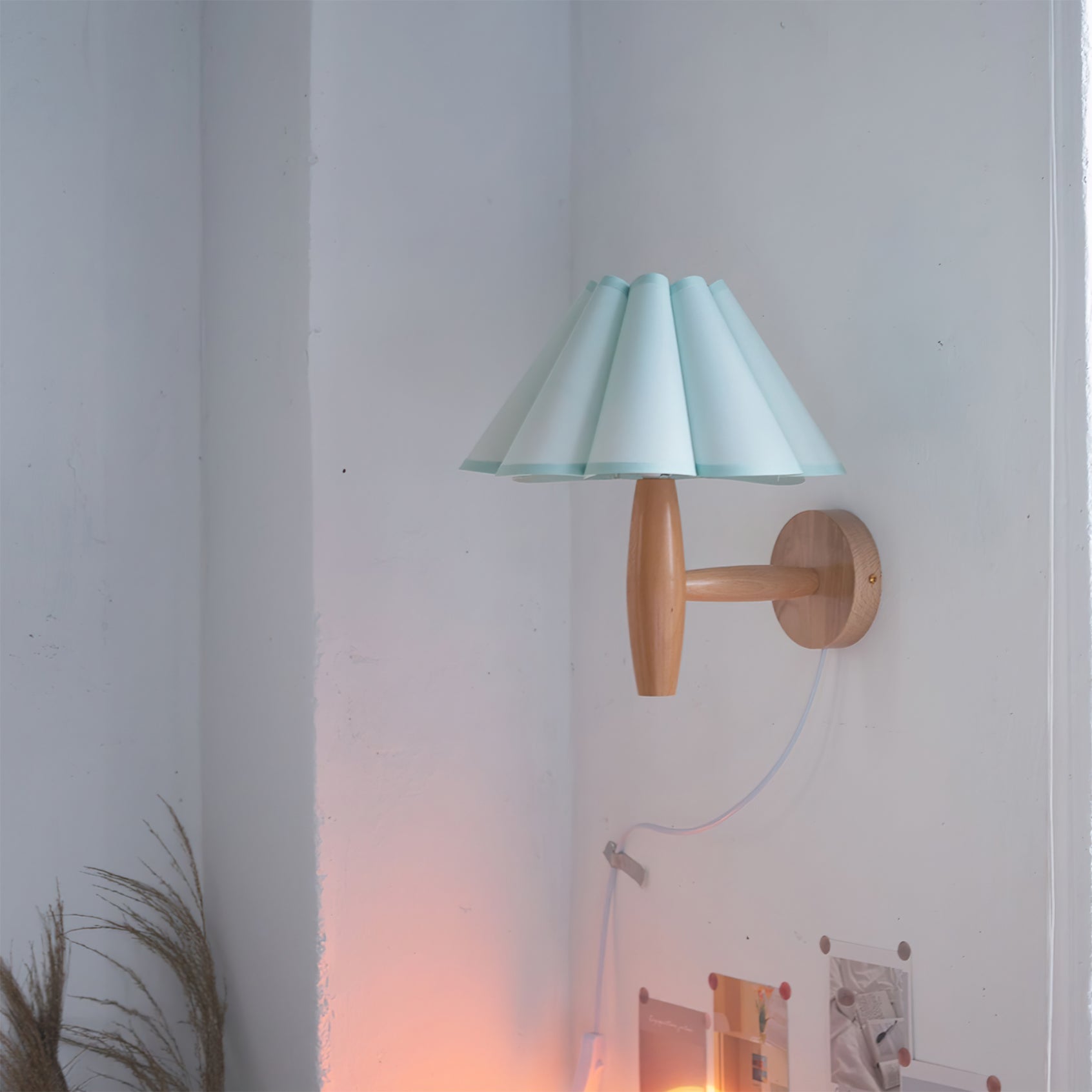 Vintage Fluted Plug In Wall Lamp - Lumpaz