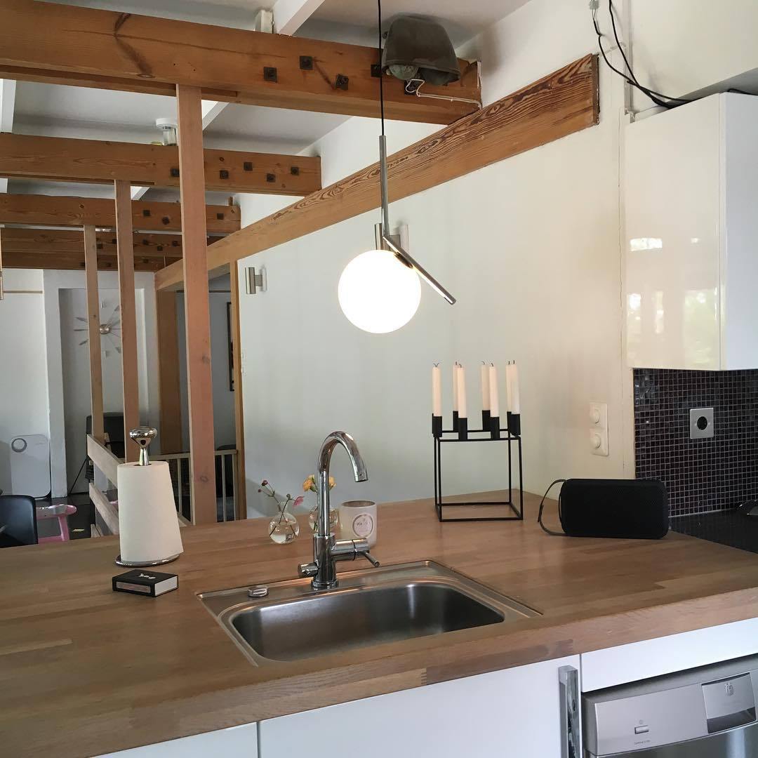 Corner Round Pendant Light - Lumpaz