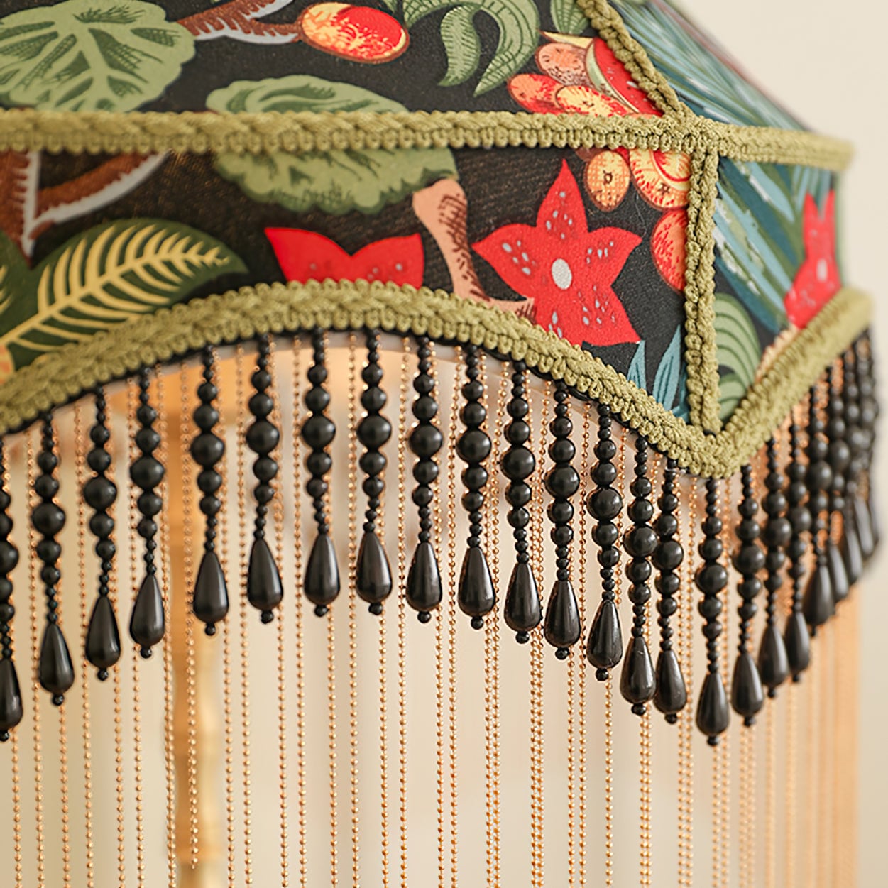 Retro Peony Table Light - Lumpaz