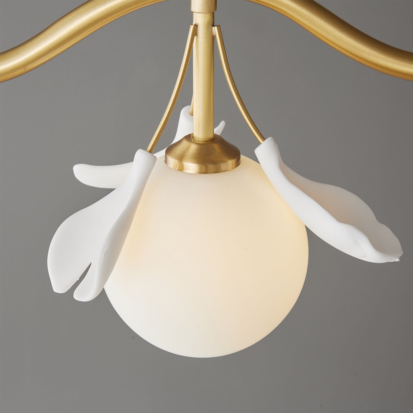 Allanie Gingko Long Chandelier - Lumpaz