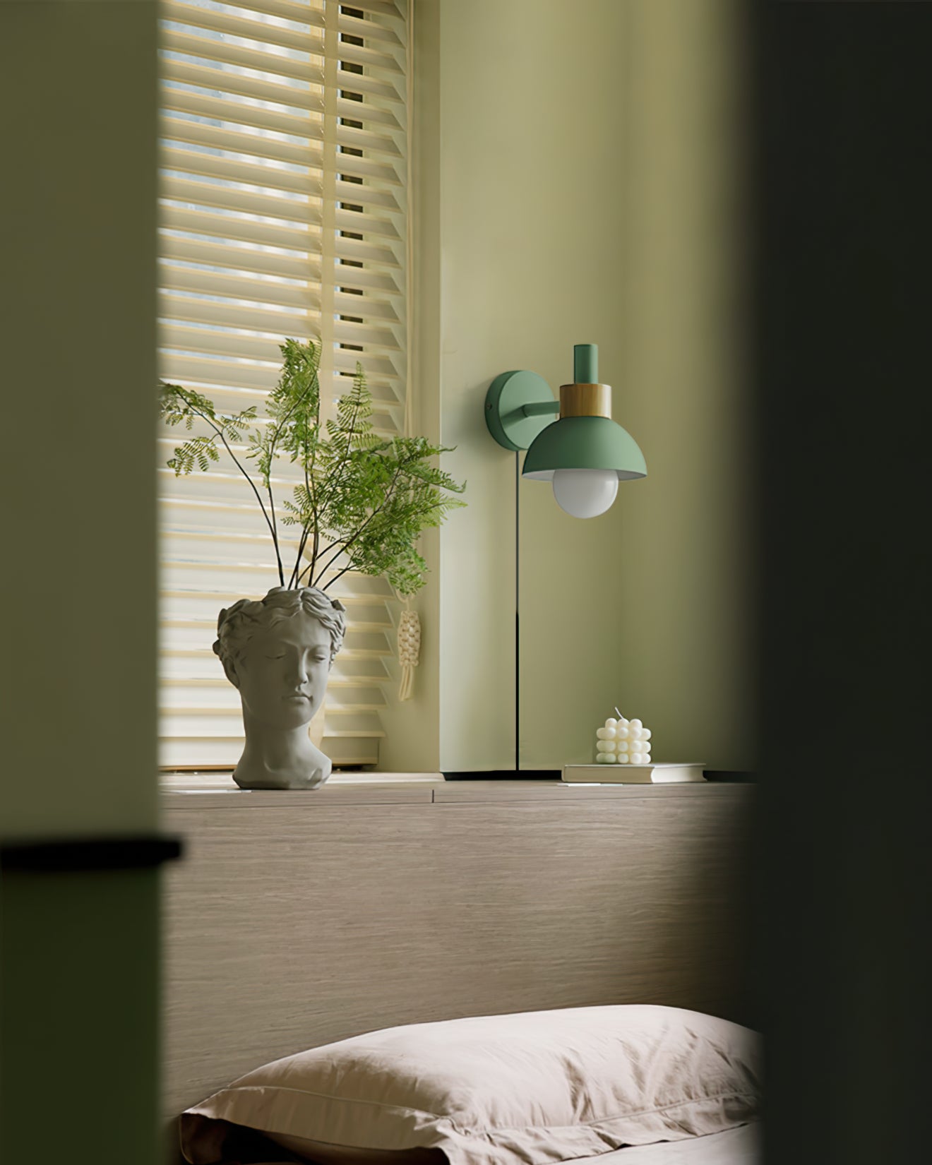Fanta Plug In Wall Lamp - Lumpaz