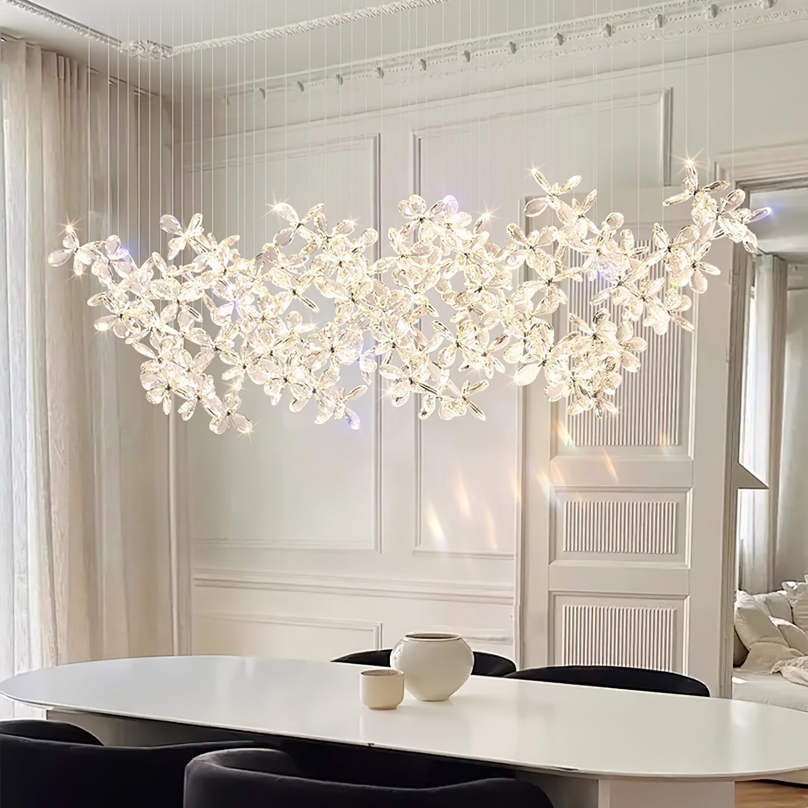 Floating Butterfly Chandelier - Lumpaz