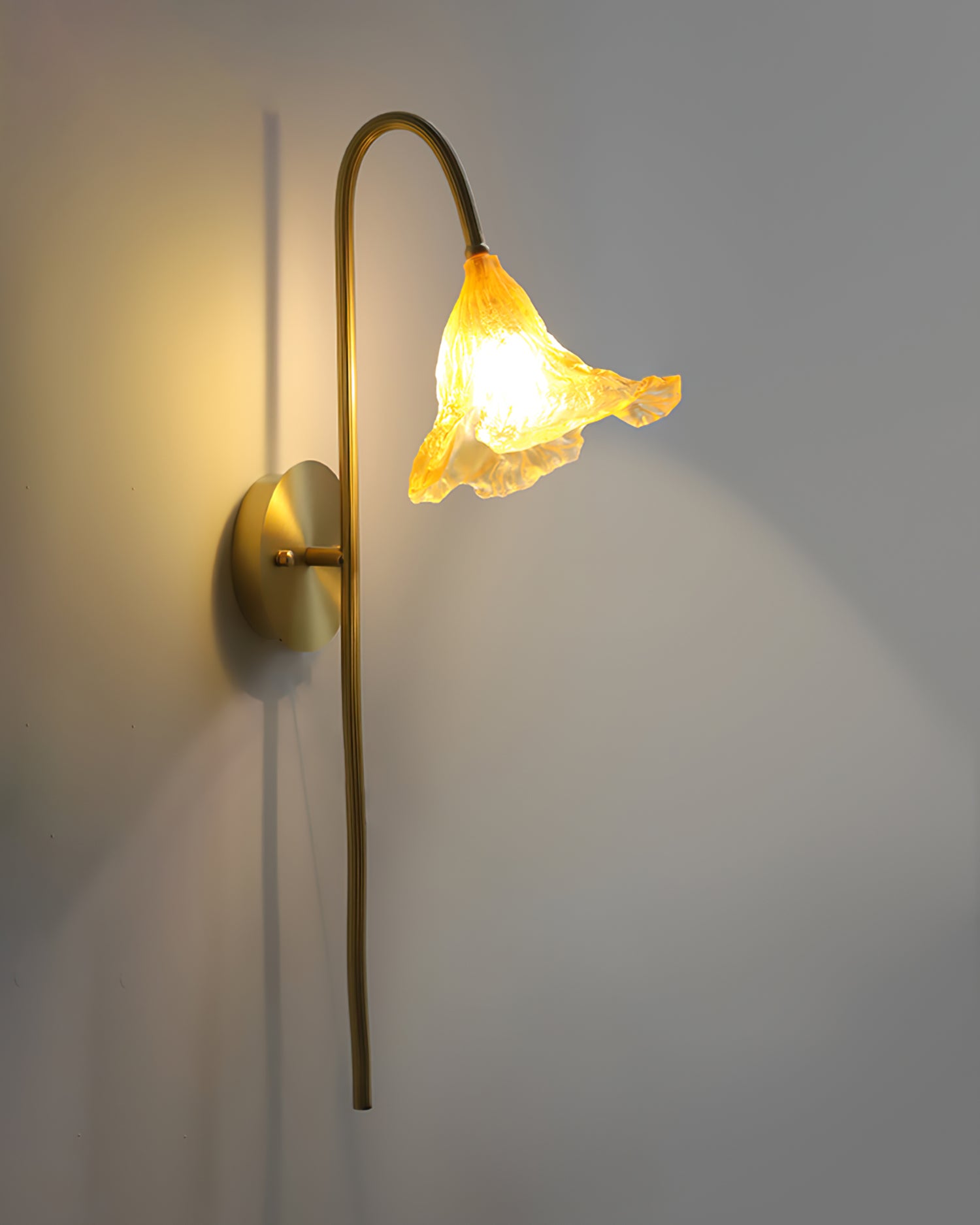 Lotus Amber Wall Lamp - Lumpaz