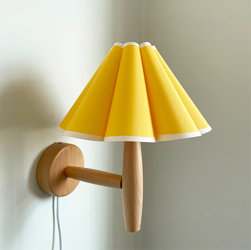 Vintage Fluted Plug In Wall Lamp - Lumpaz
