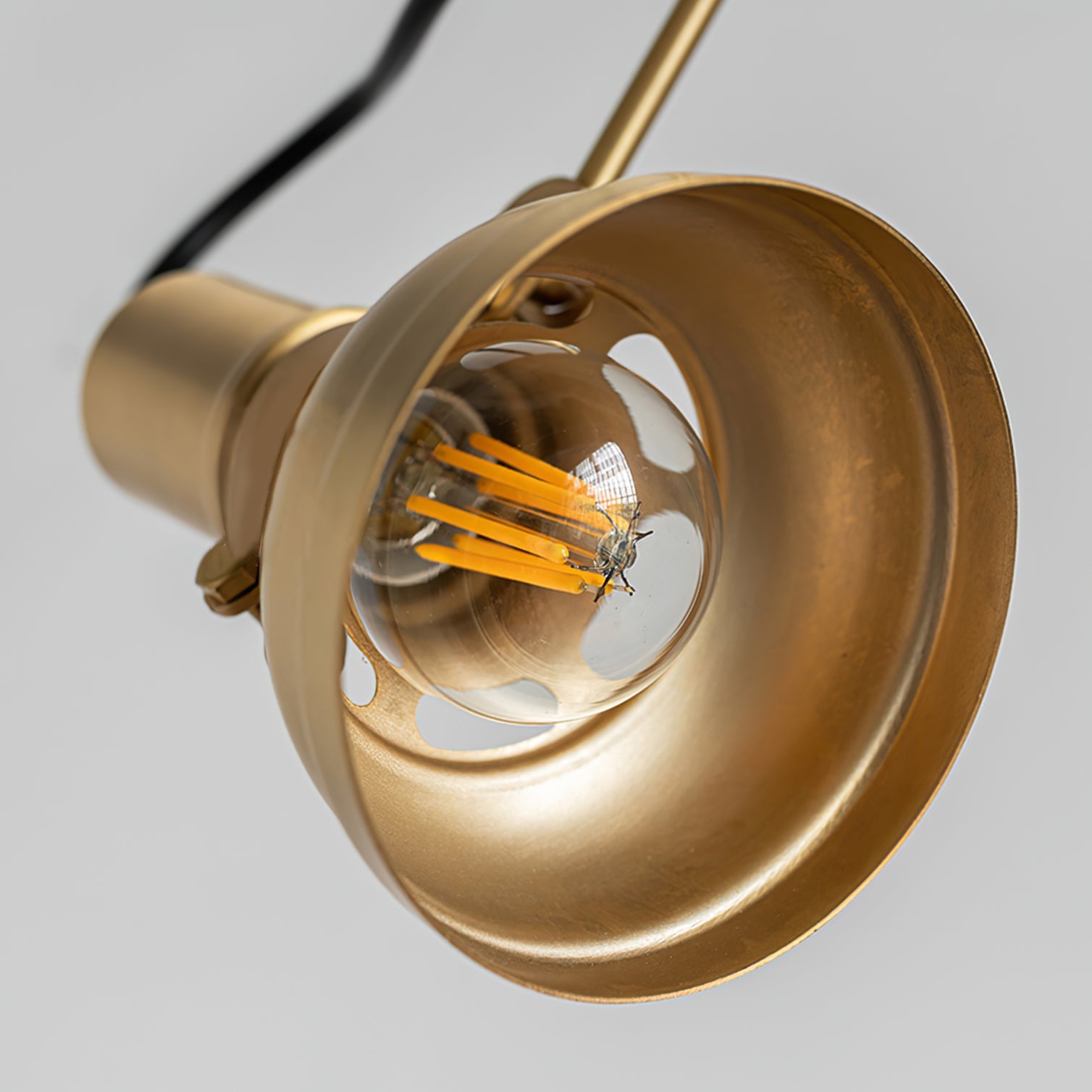 Kane Swing Arm Wall Lamp - Lumpaz