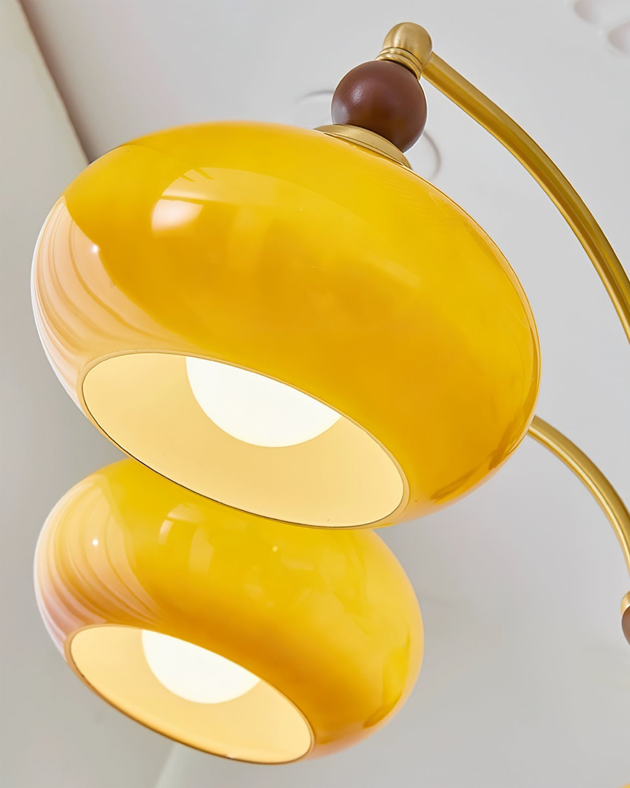 Tillary Wood Chandelier - Lumpaz