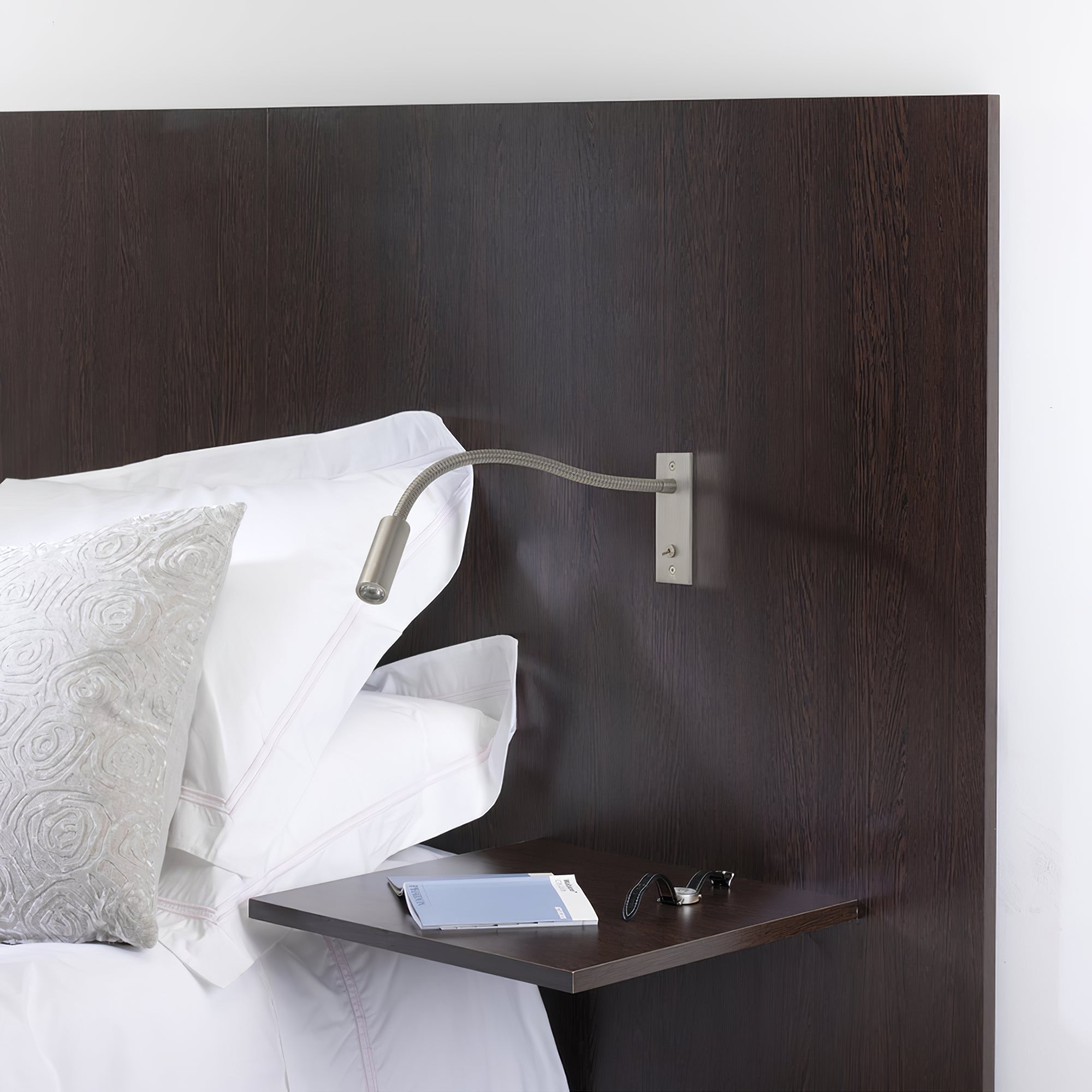 LED Bedroom Art Deco Wall Light - Lumpaz