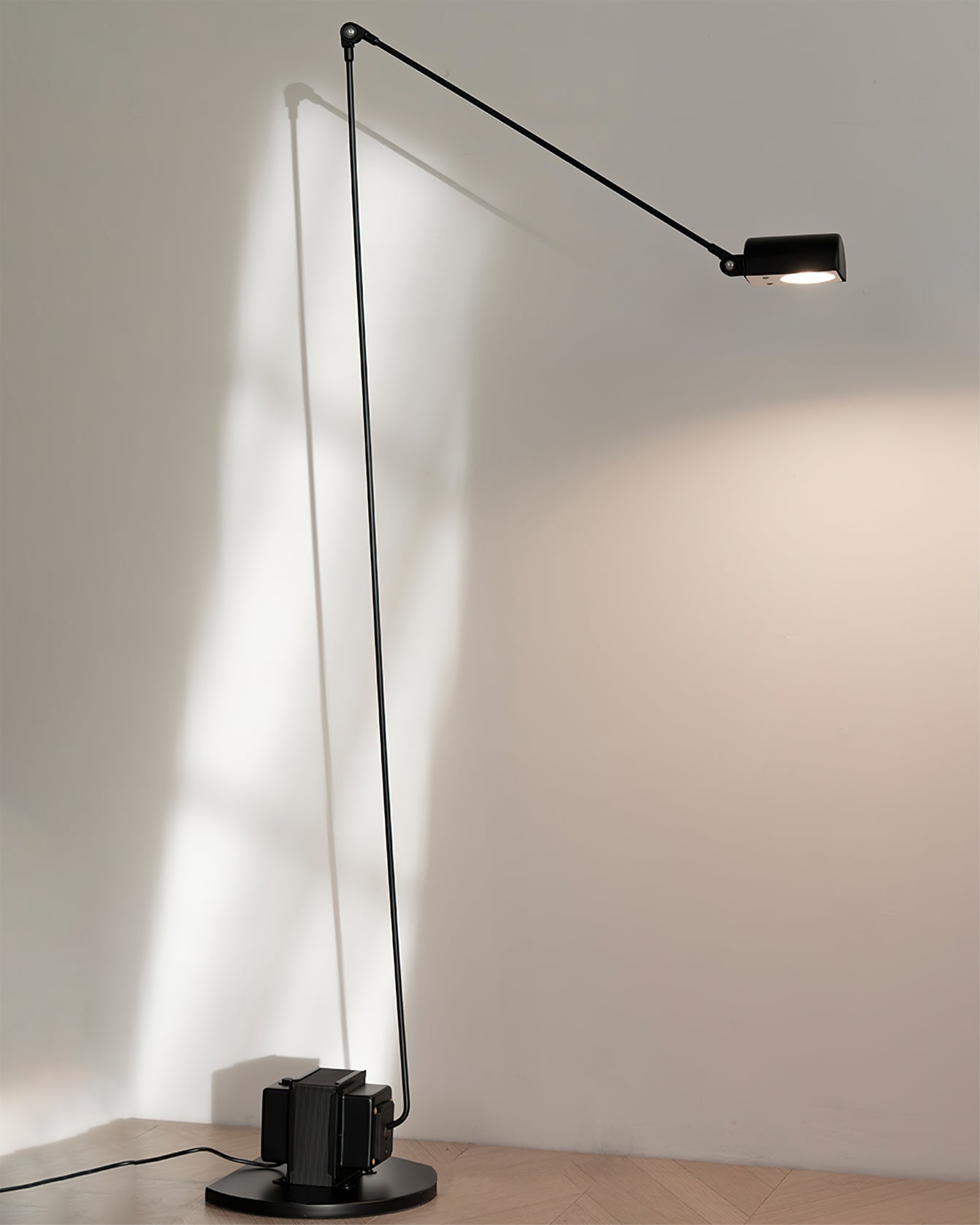 Zalena Floor Lamp - Lumpaz