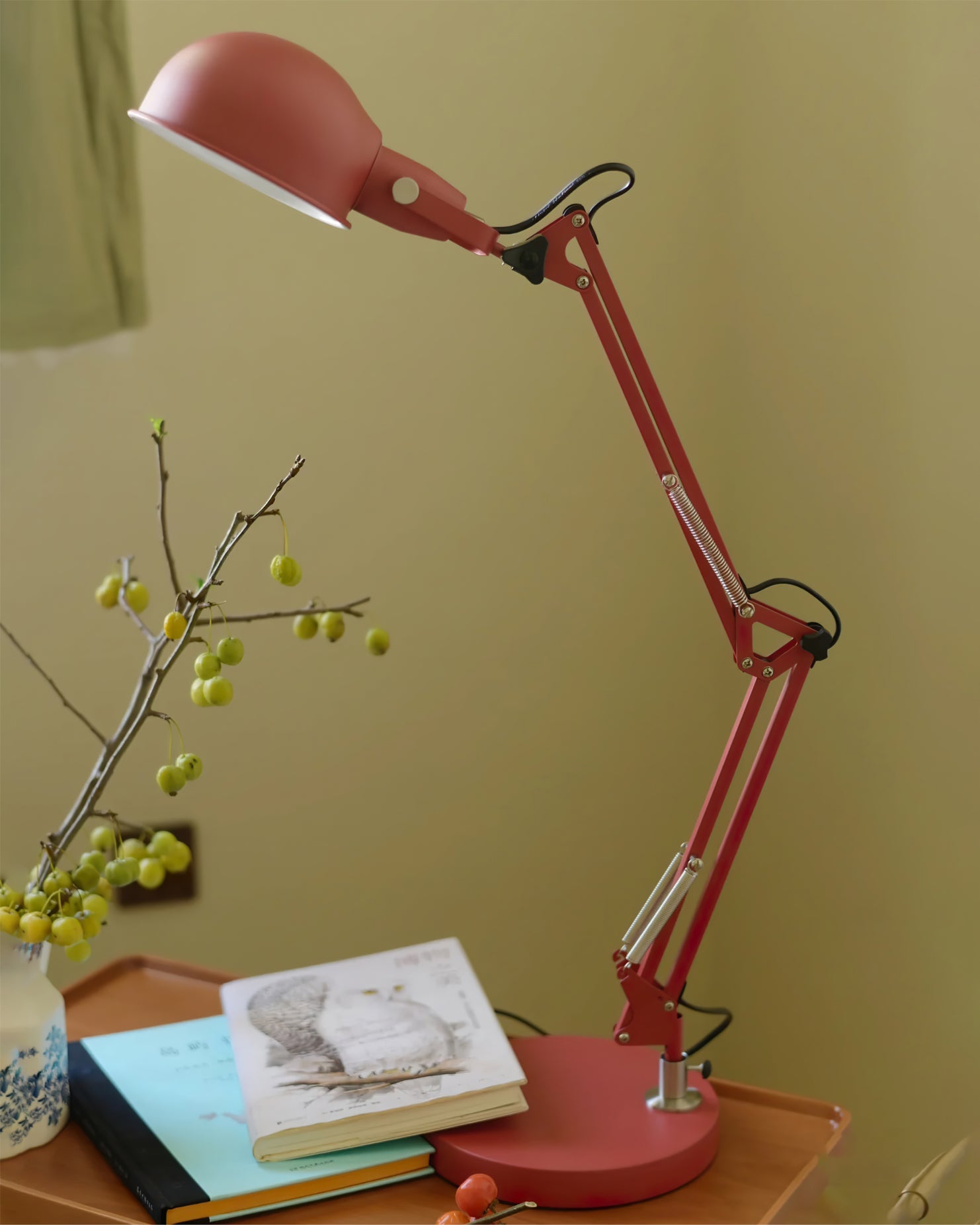 Kaiser Red Table Lamp - Lumpaz