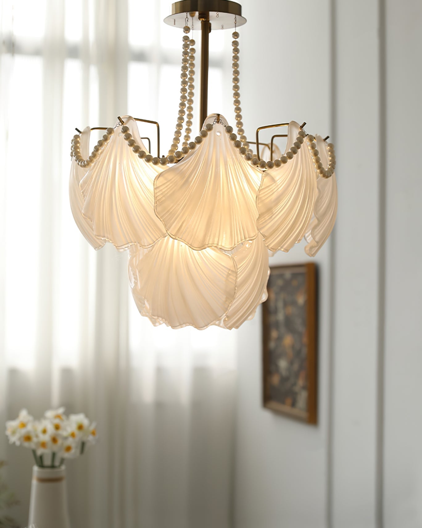 Scallop Shell Chandelier - Lumpaz