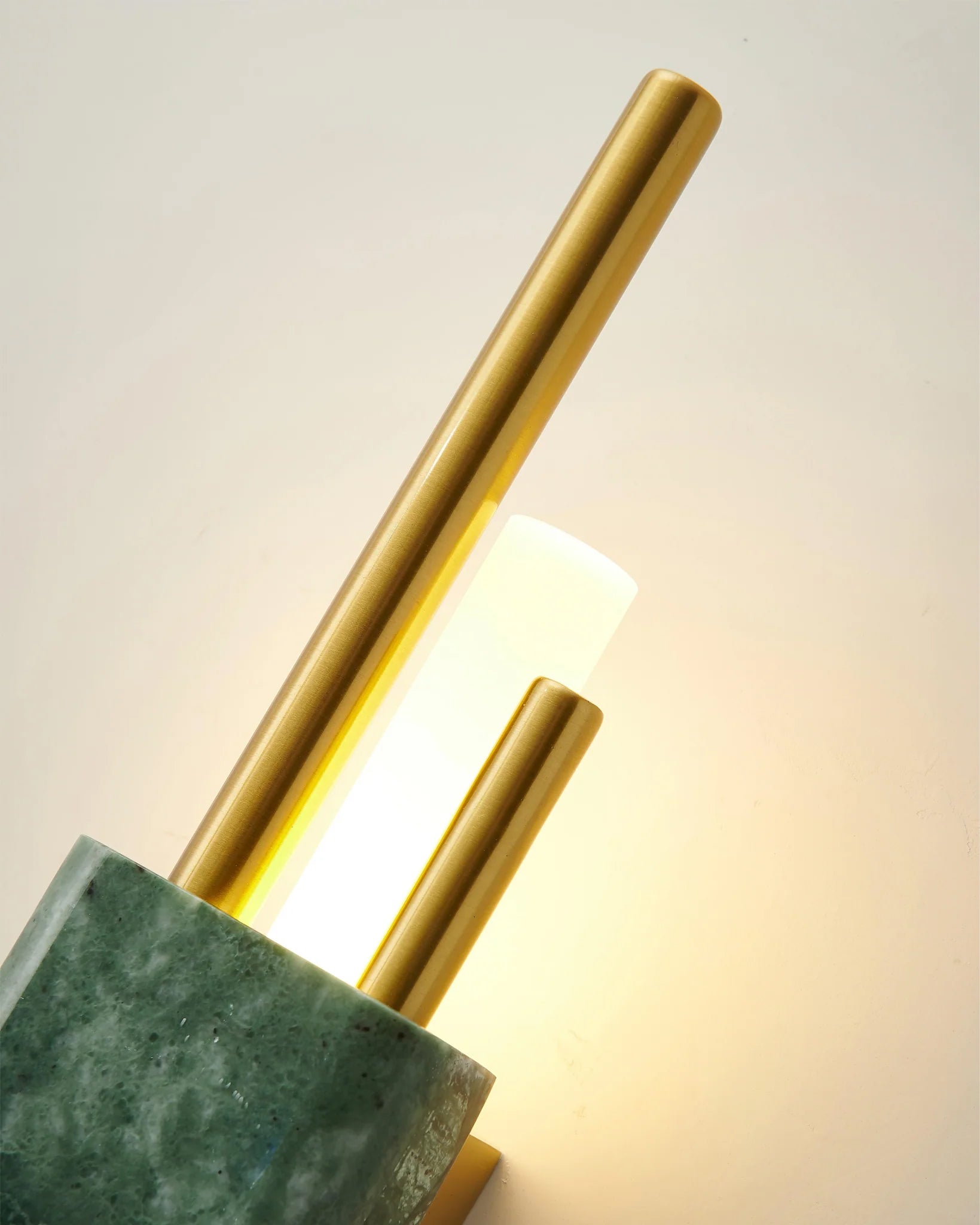 Tanto Plug In Wall Lamp - Lumpaz