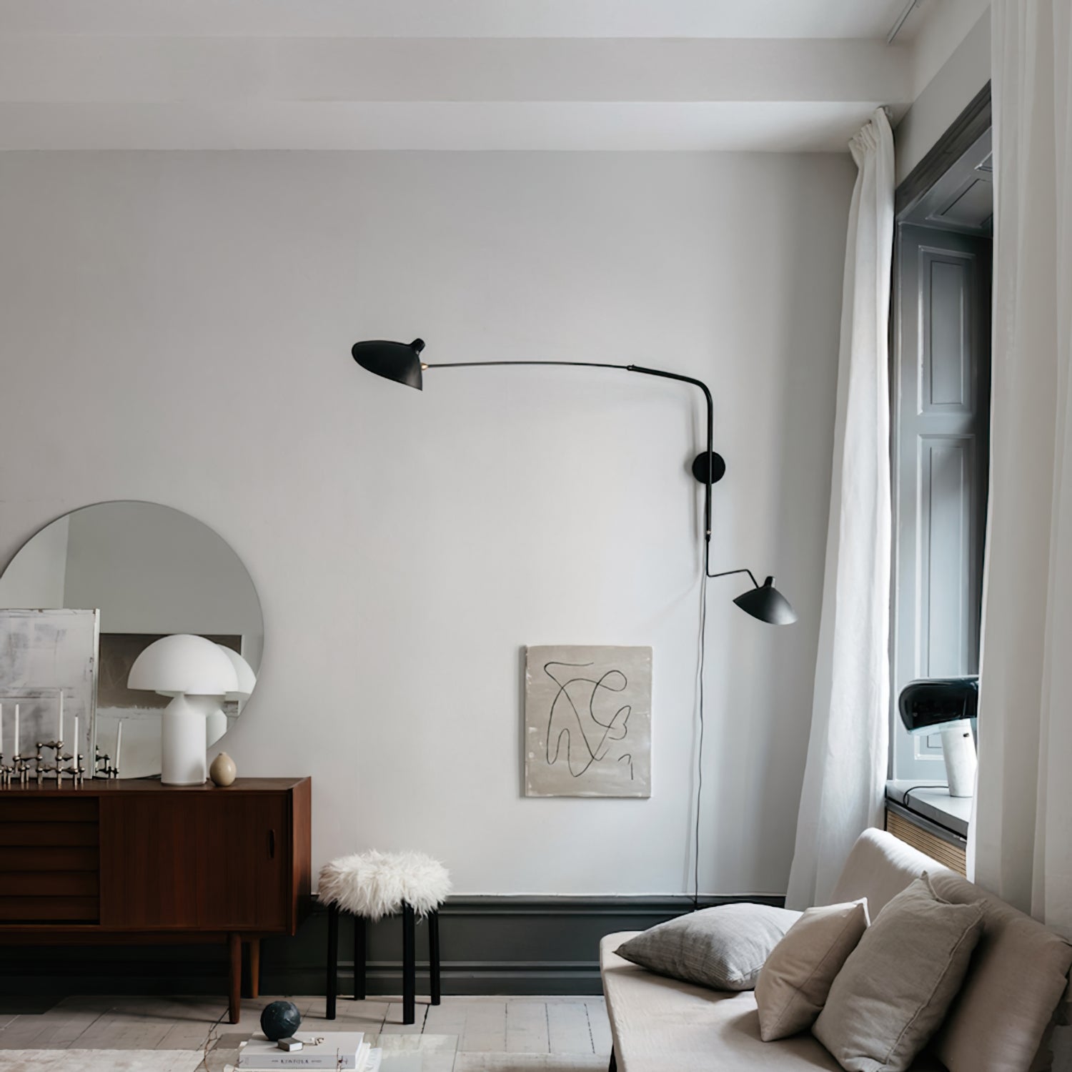 Serge Mouille Plug In Wall Lamp - Lumpaz