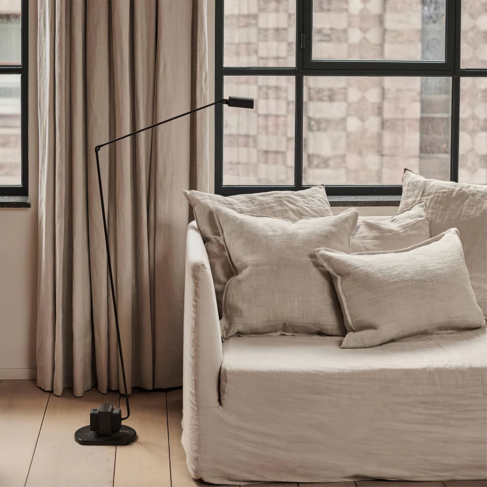 Zalena Floor Lamp - Lumpaz
