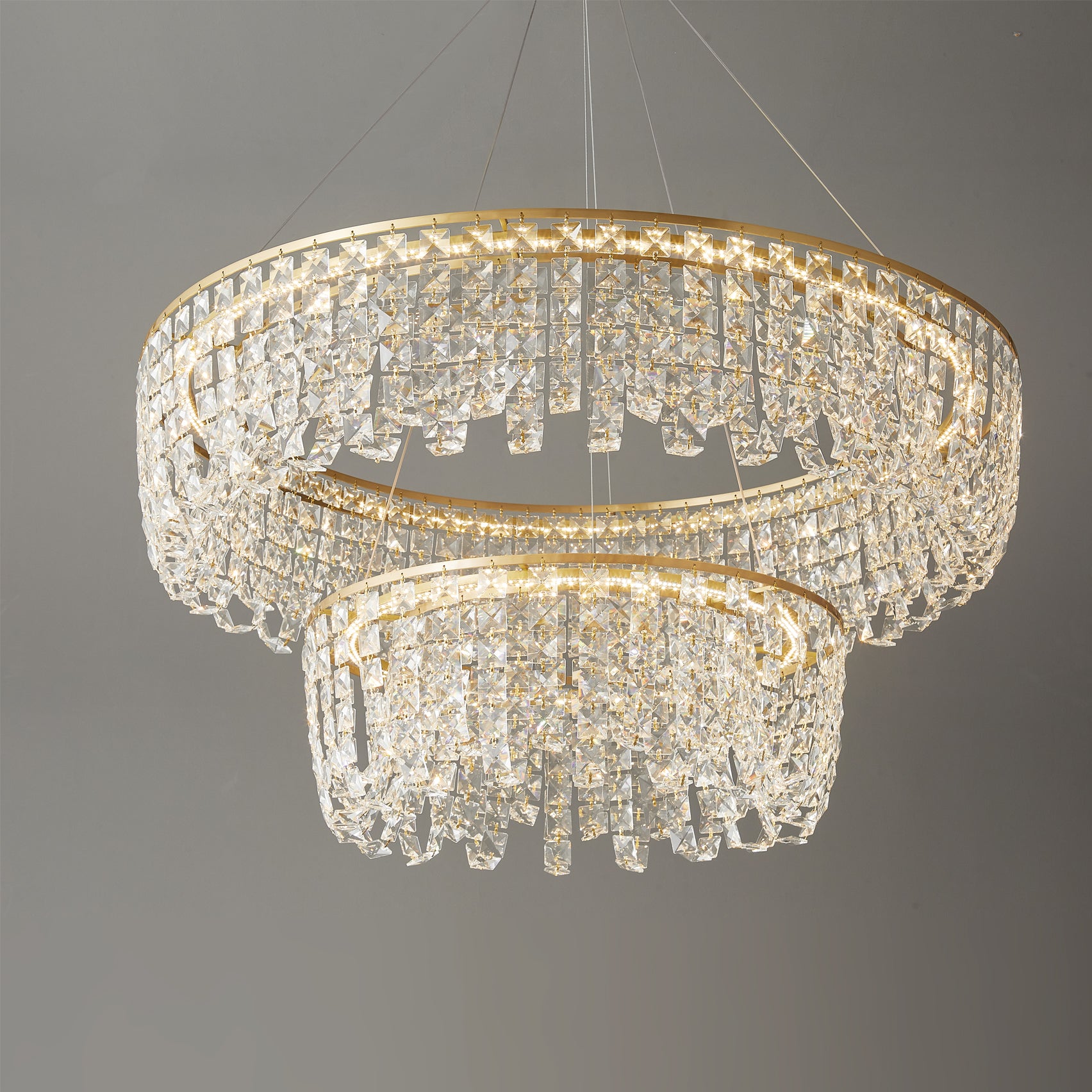 Emory Brass Chandelier - Lumpaz
