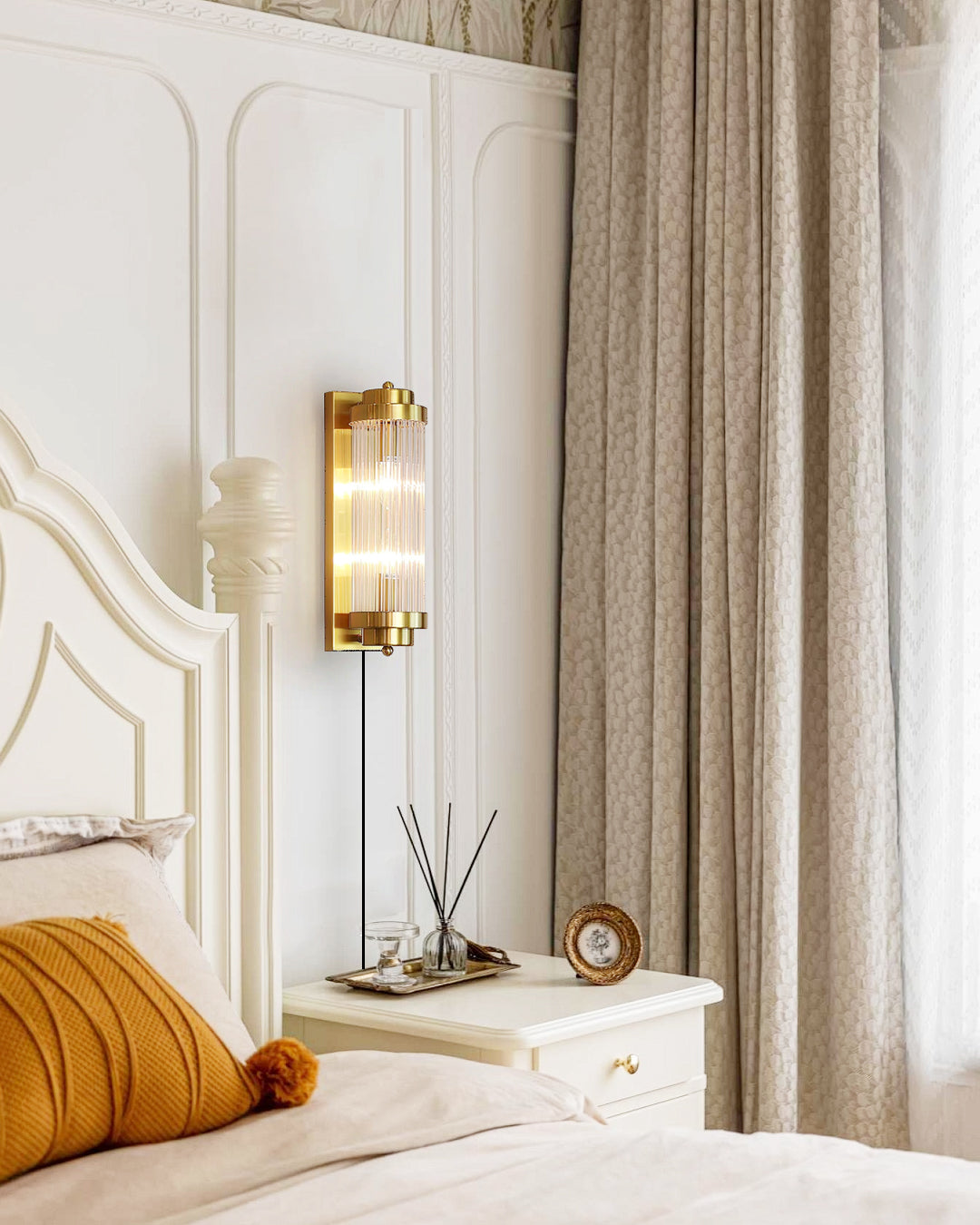 Pillar Offset Plug In Wall Lamp - Lumpaz