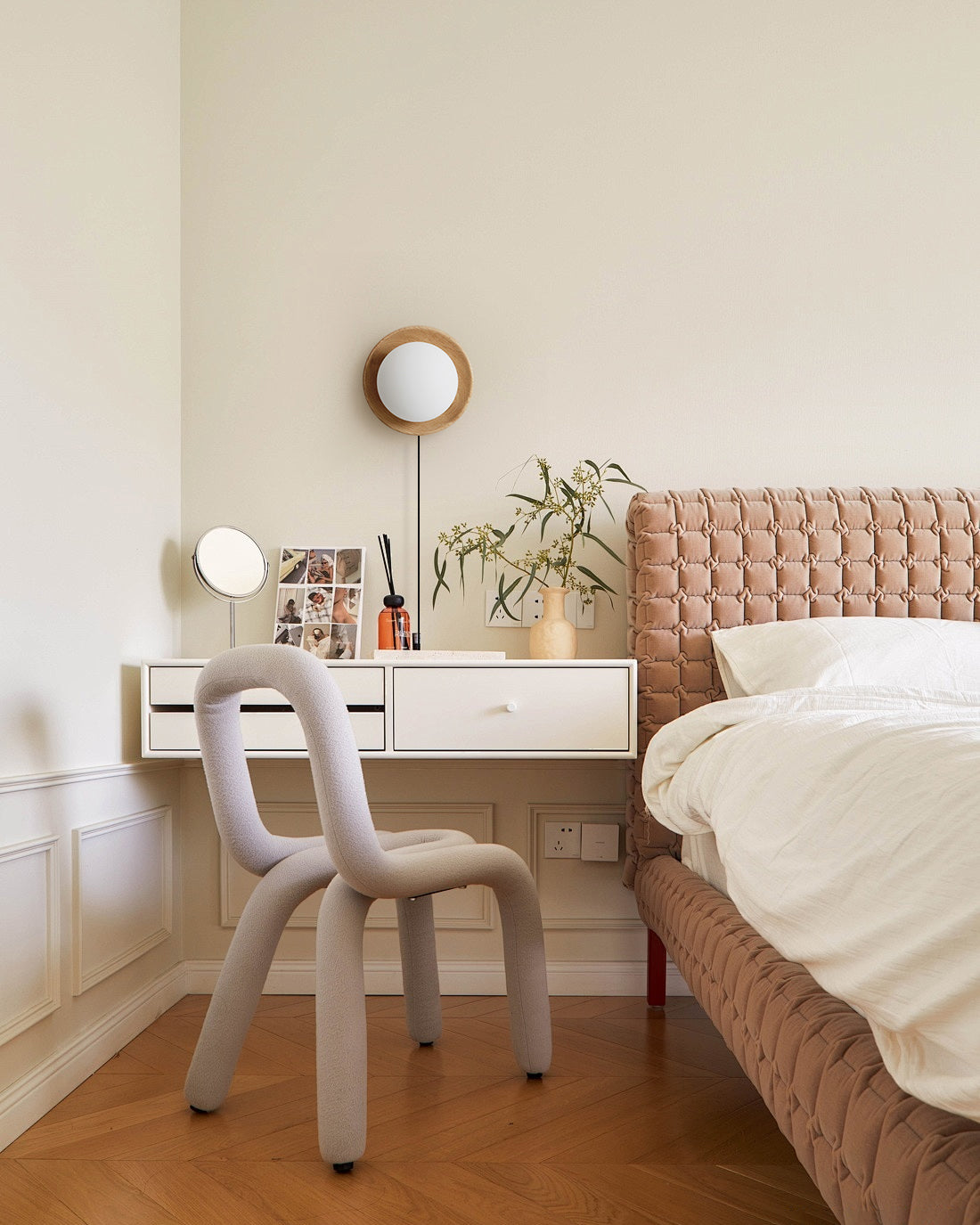 Tablet Plug In Wall Lamp - Lumpaz