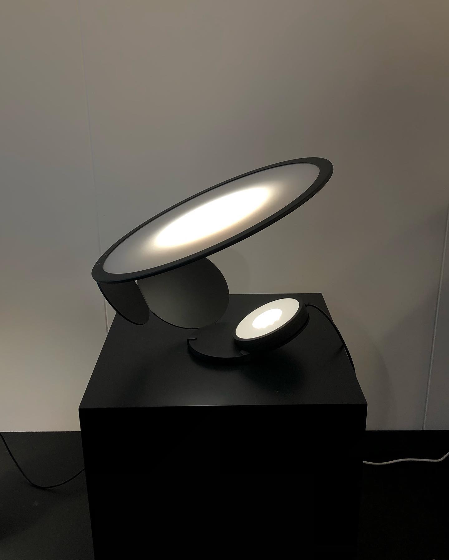 Cut Table Lamp - Lumpaz